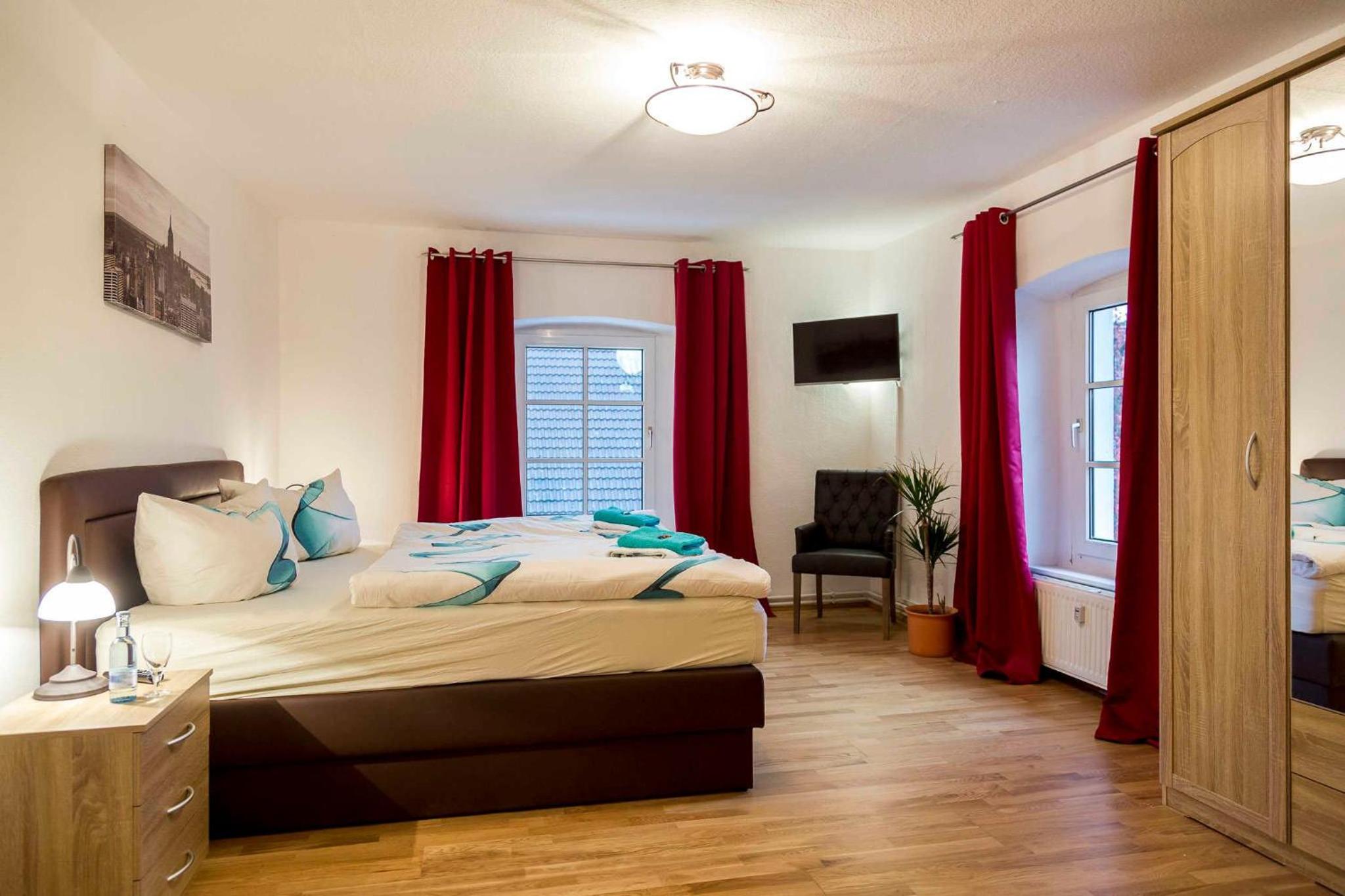 Three-Bedroom Apartment with Balcony and Terrace photo 2