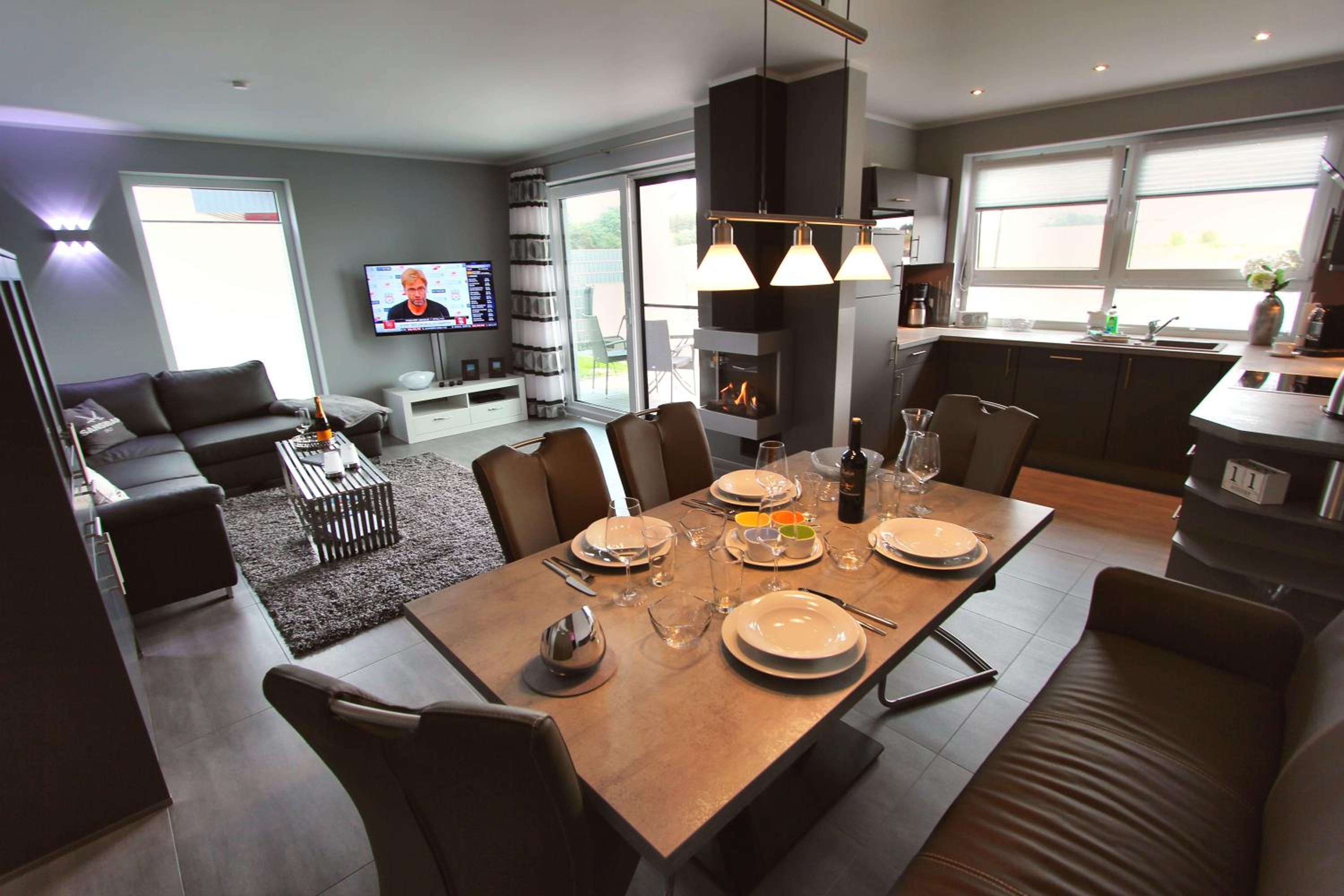 Three-Bedroom House photo 1