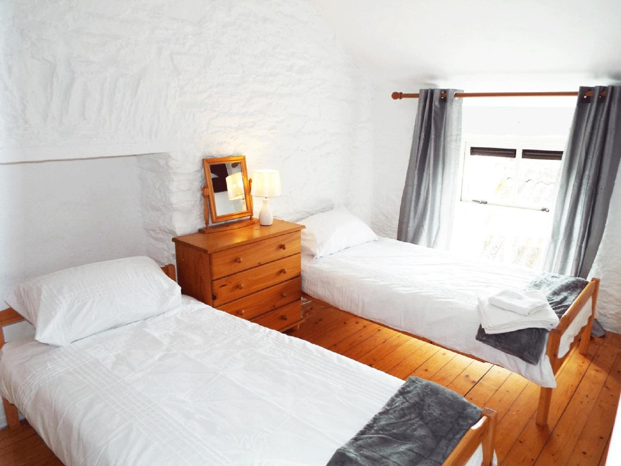 Three-Bedroom Apartment photo 1