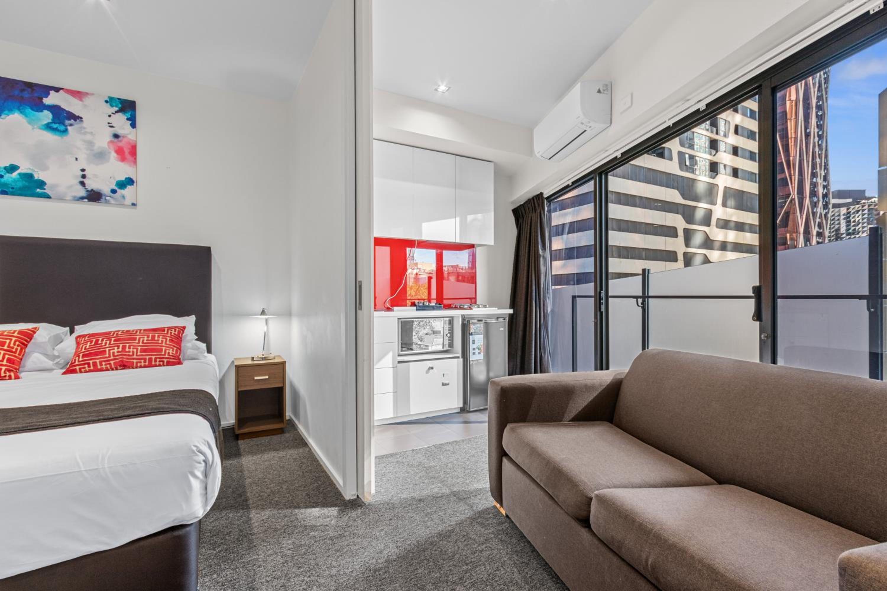 One Bedroom Apartments with Sofa bed, Balcony and City View - Photo 13