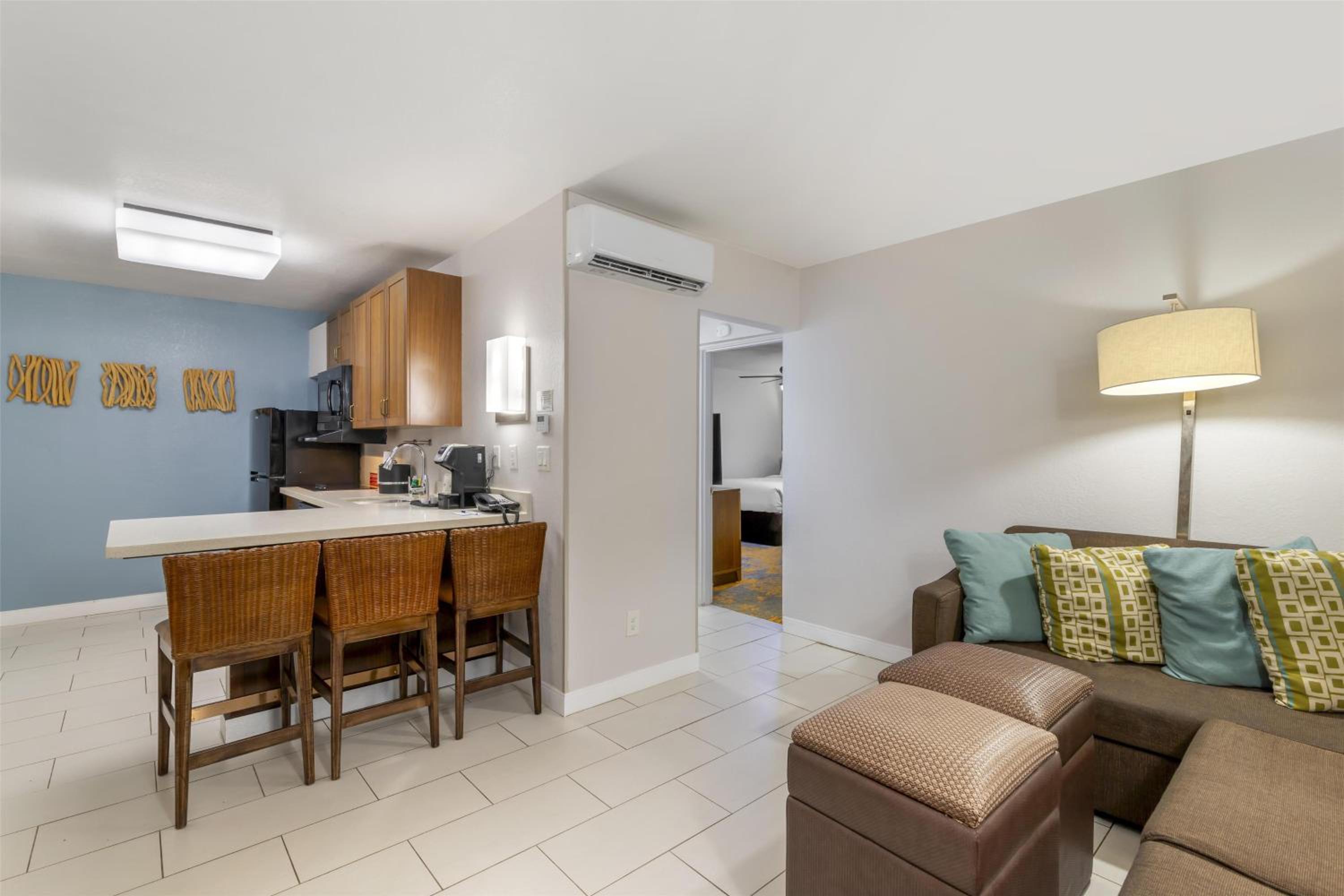 One-Bedroom Suite with Two Double Beds, Sofa Bed and Full Kitchen - Non-Smoking - Photo 3