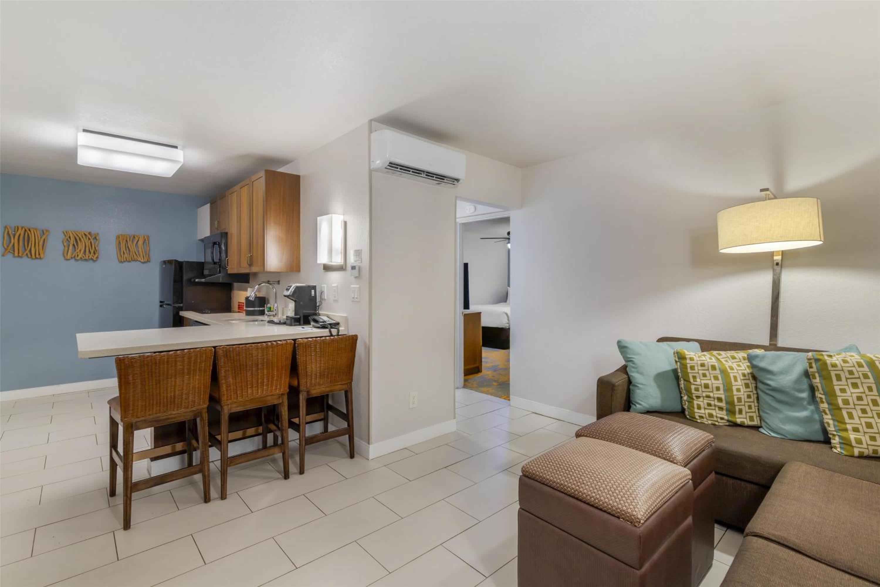 One-Bedroom Suite with Two Double Beds, Sofa Bed and Full Kitchen - Disability Access/Non-Smoking