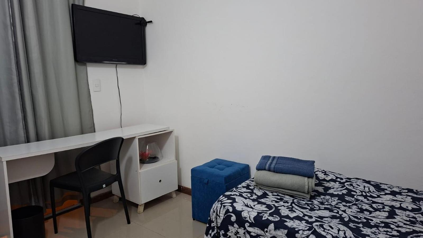 Single Room with Shared Bathroom photo 2