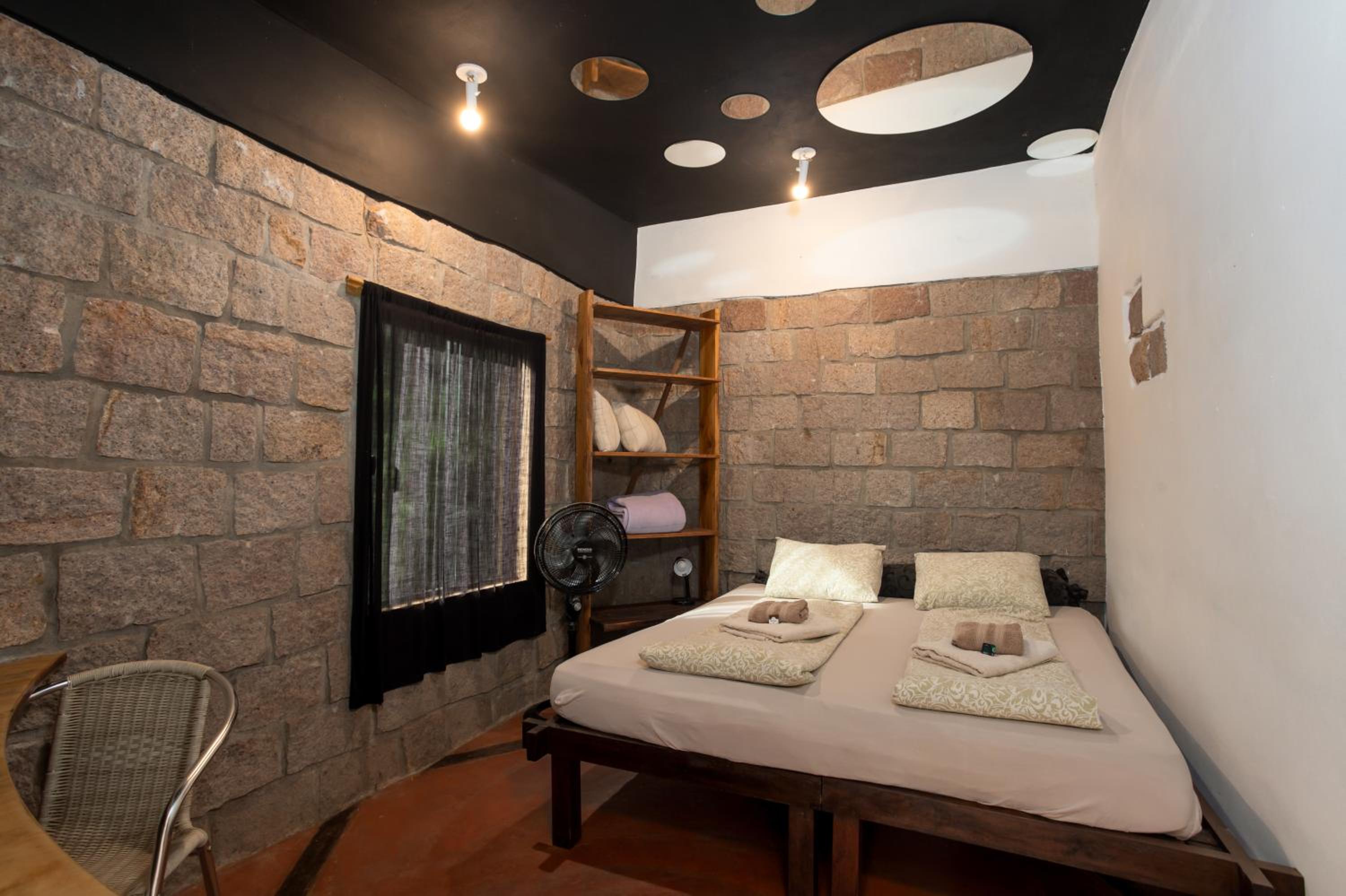 Double or Twin Room with Garden View photo 2