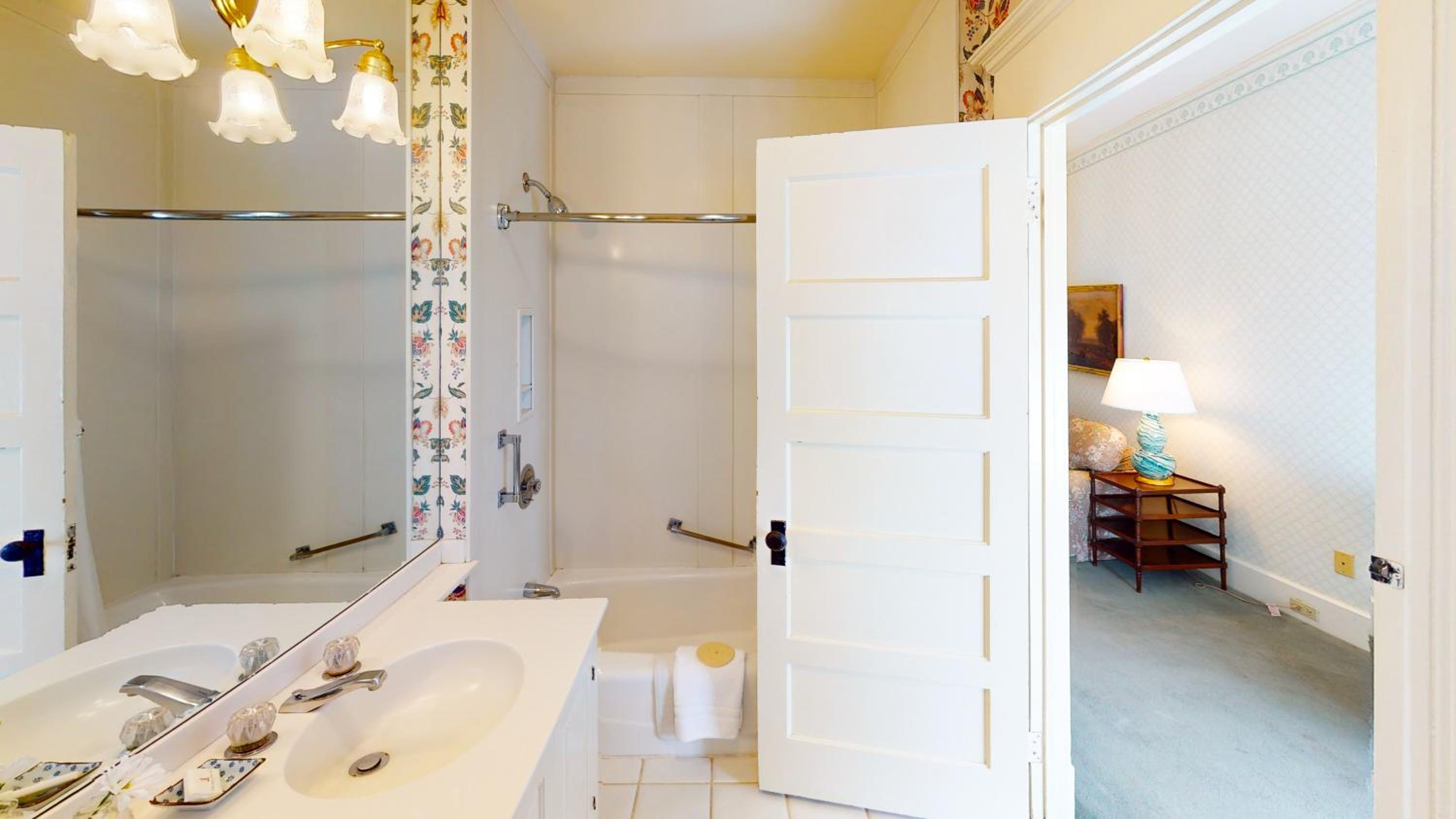 Main Inn Queen Suite