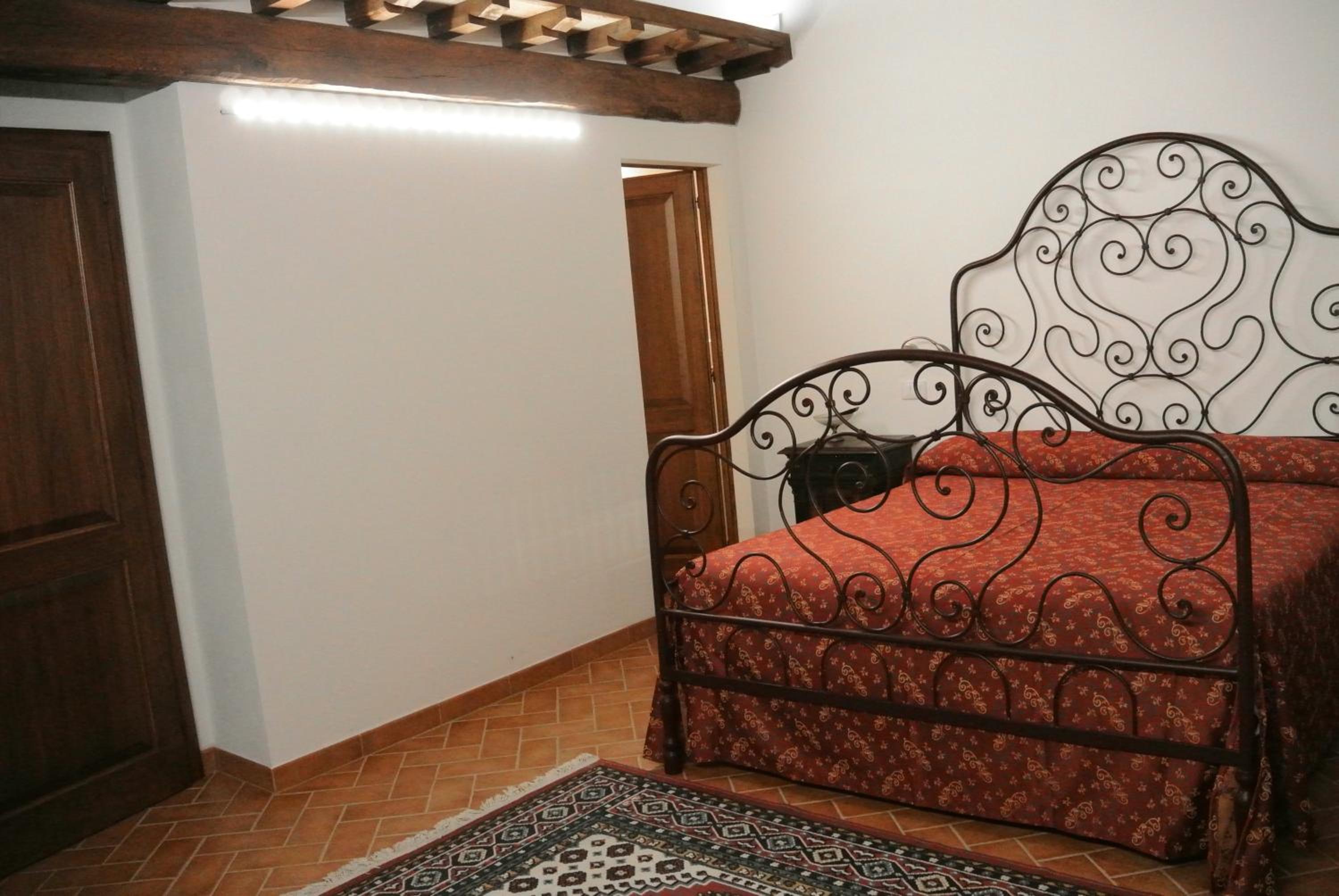 Large Double or Twin Room - Photo 8
