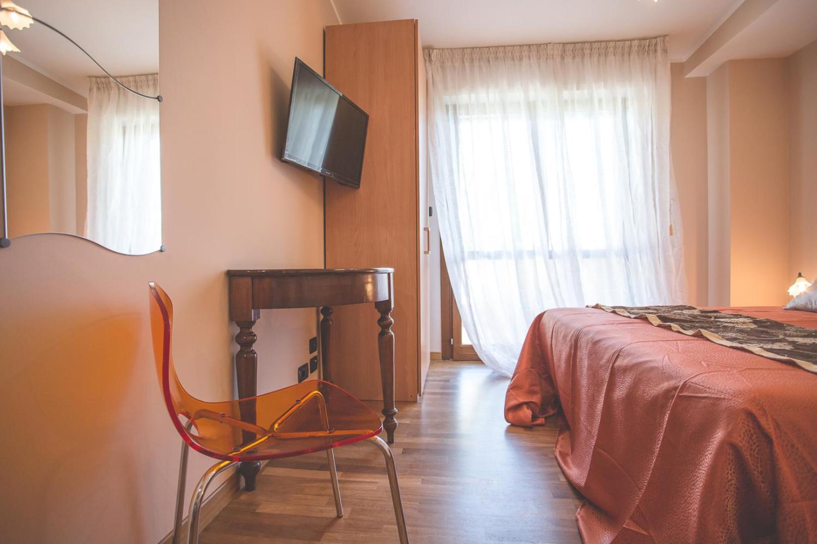 Double or Twin Room with Private Bathroom