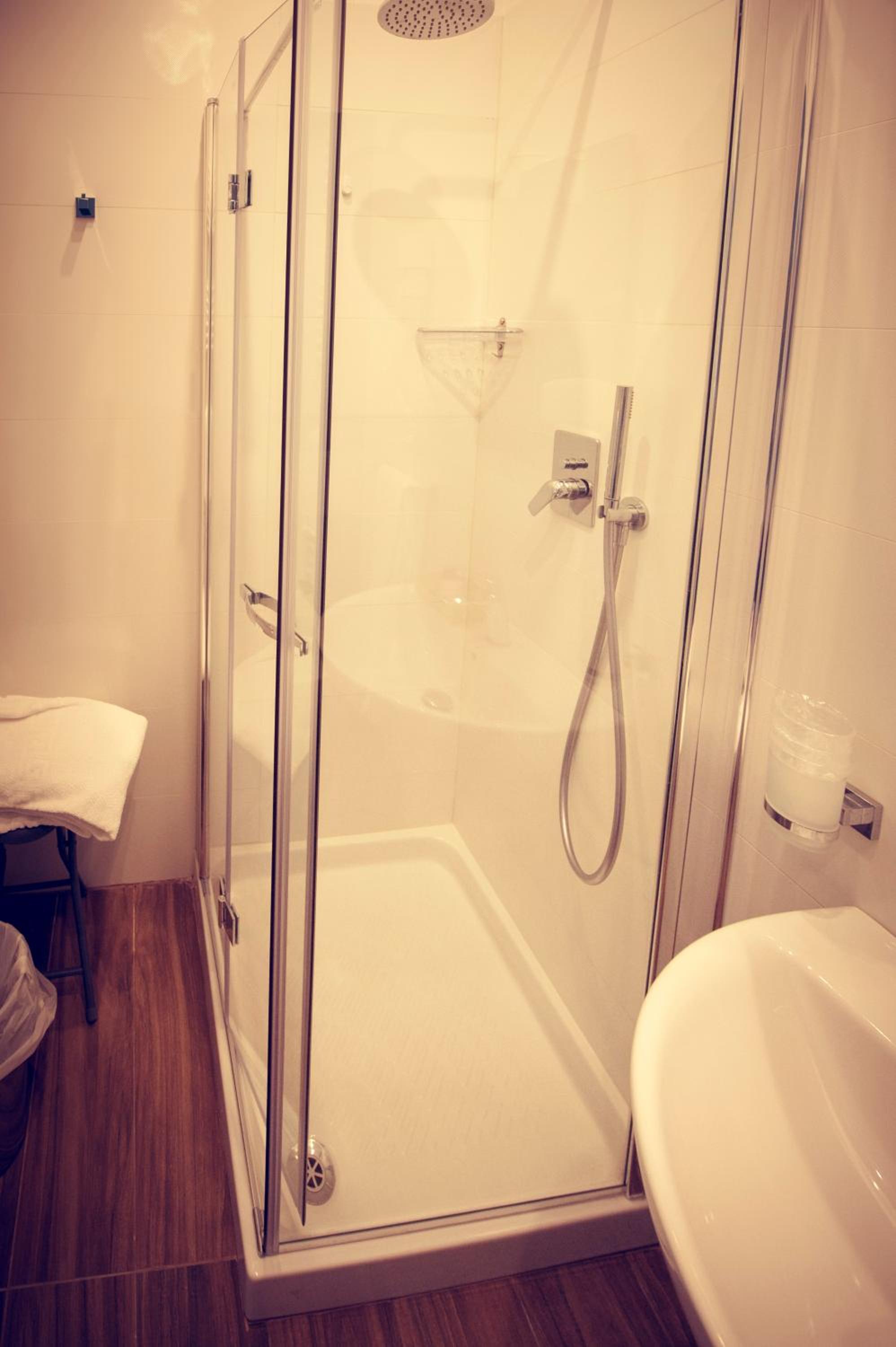 Superior Double or Twin Room - Photo 23