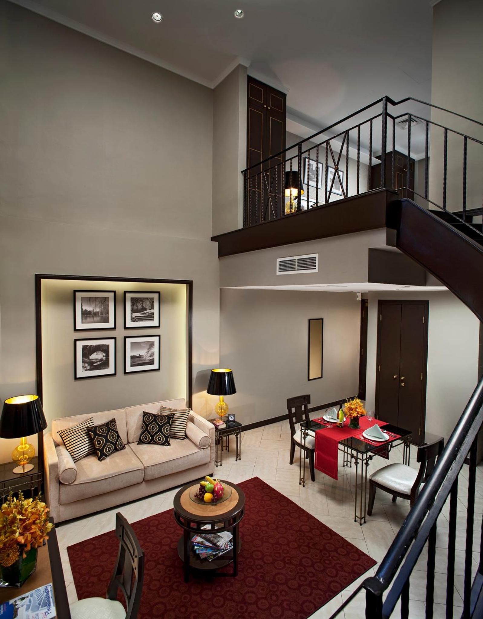 One-Bedroom Loft photo 3