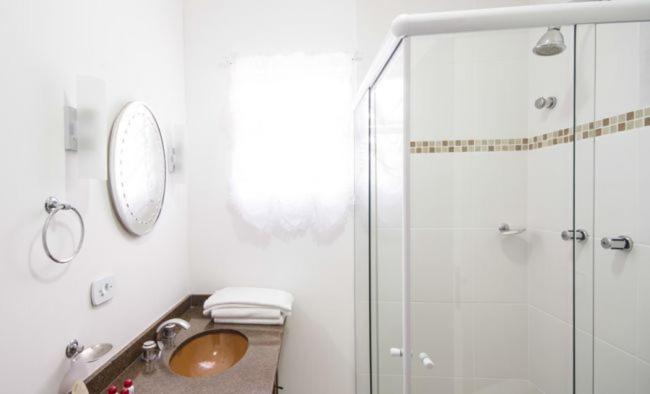 Double or Twin Room - Photo 4