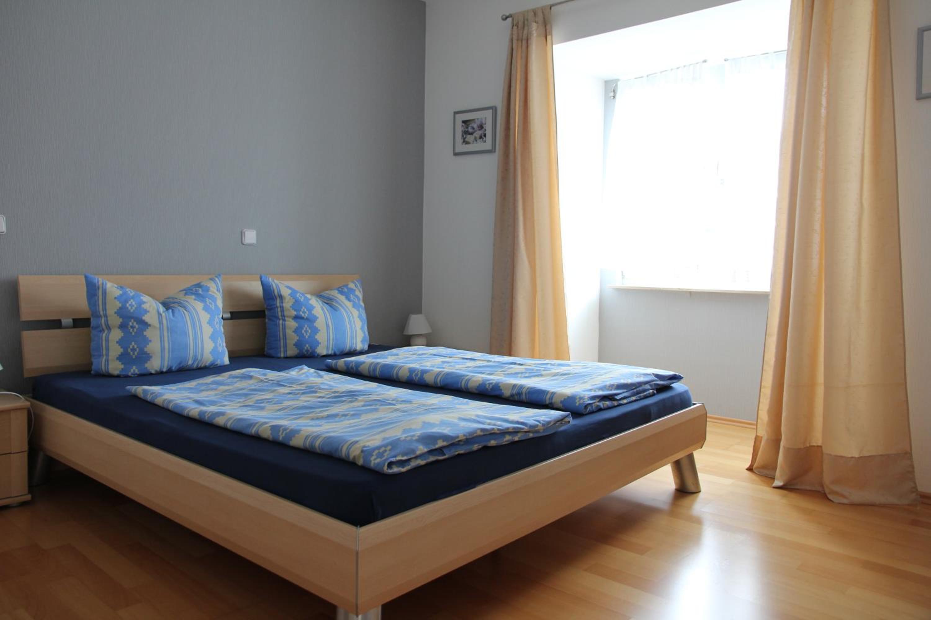 One-Bedroom Apartment photo 1
