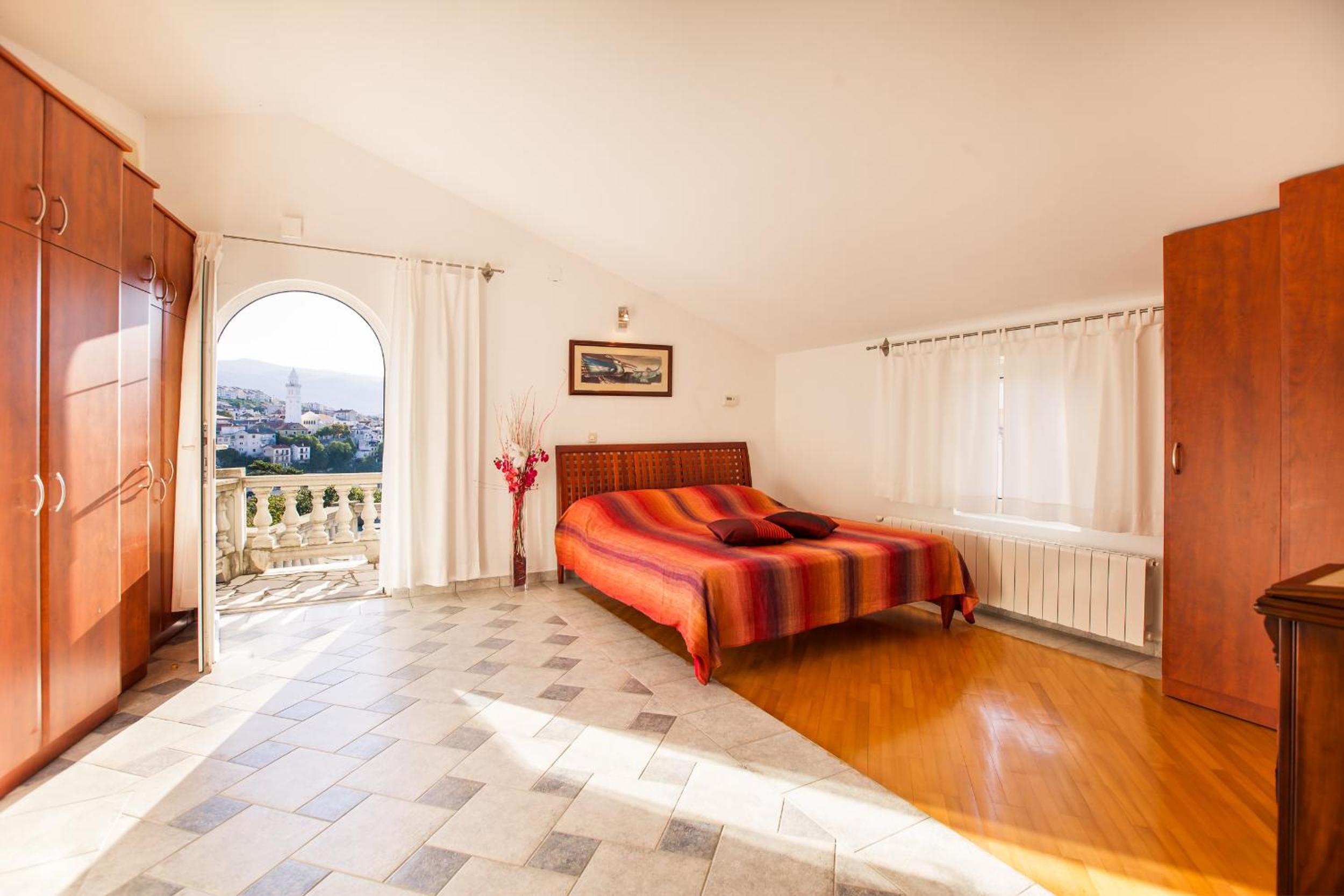 Studio with Balcony