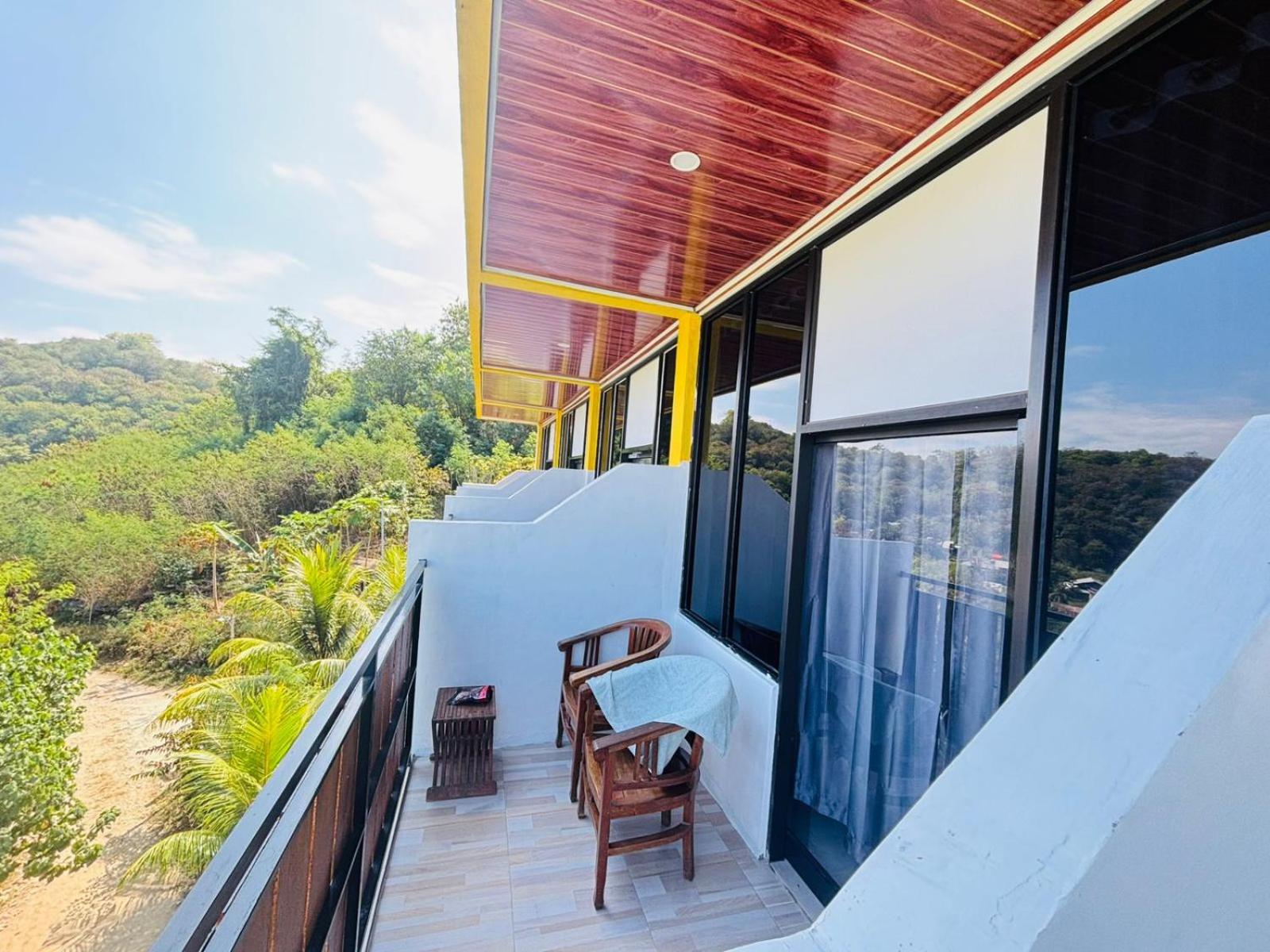 Deluxe Double Room with Balcony photo 1