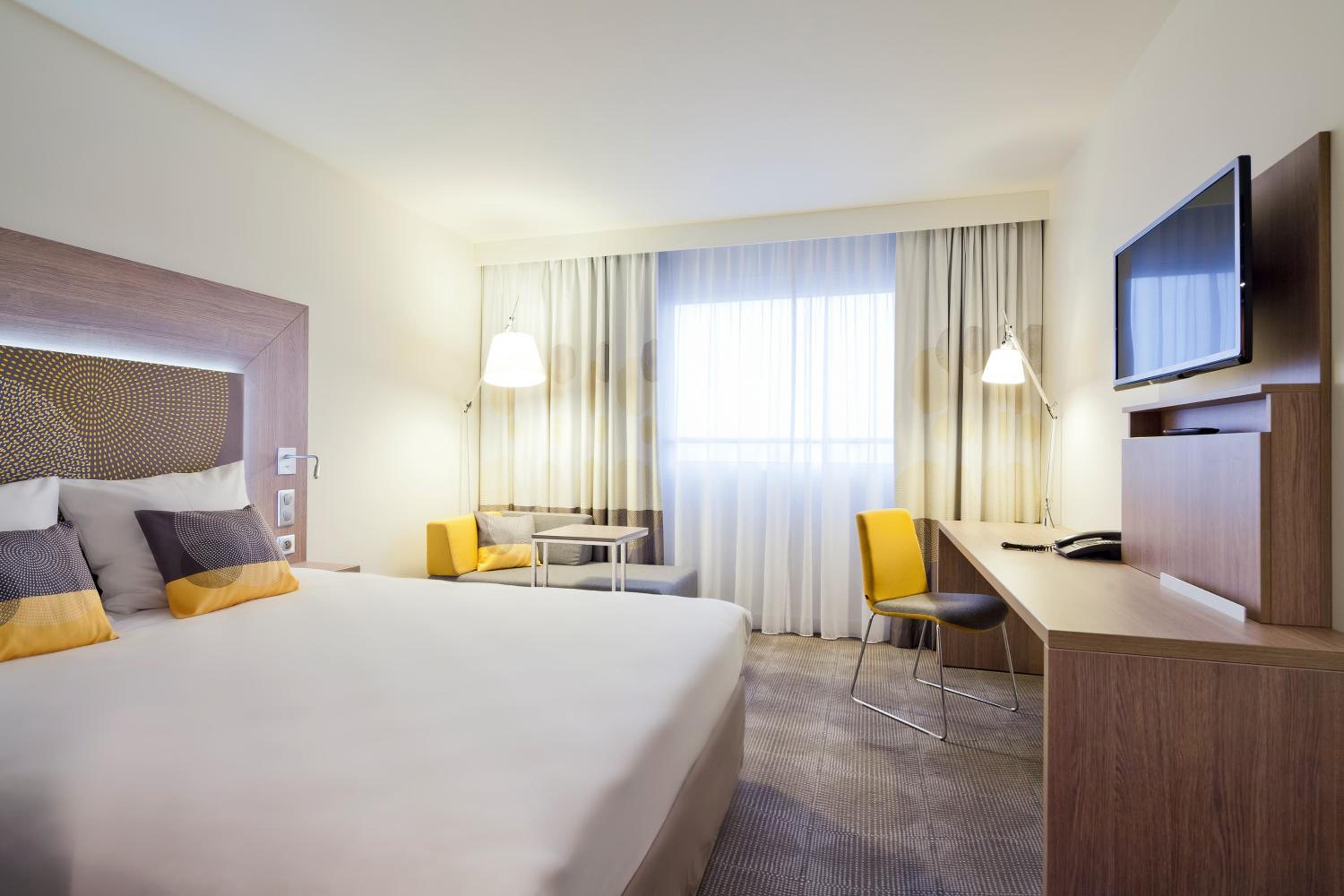 Premium Superior Queen Room photo 2