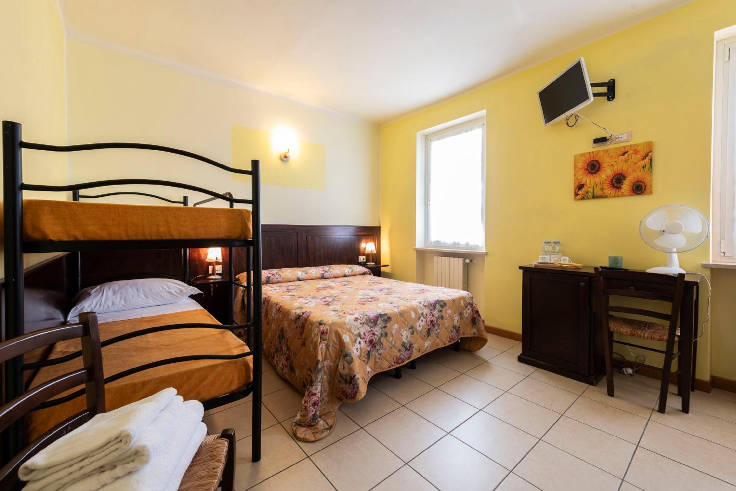 Triple Room