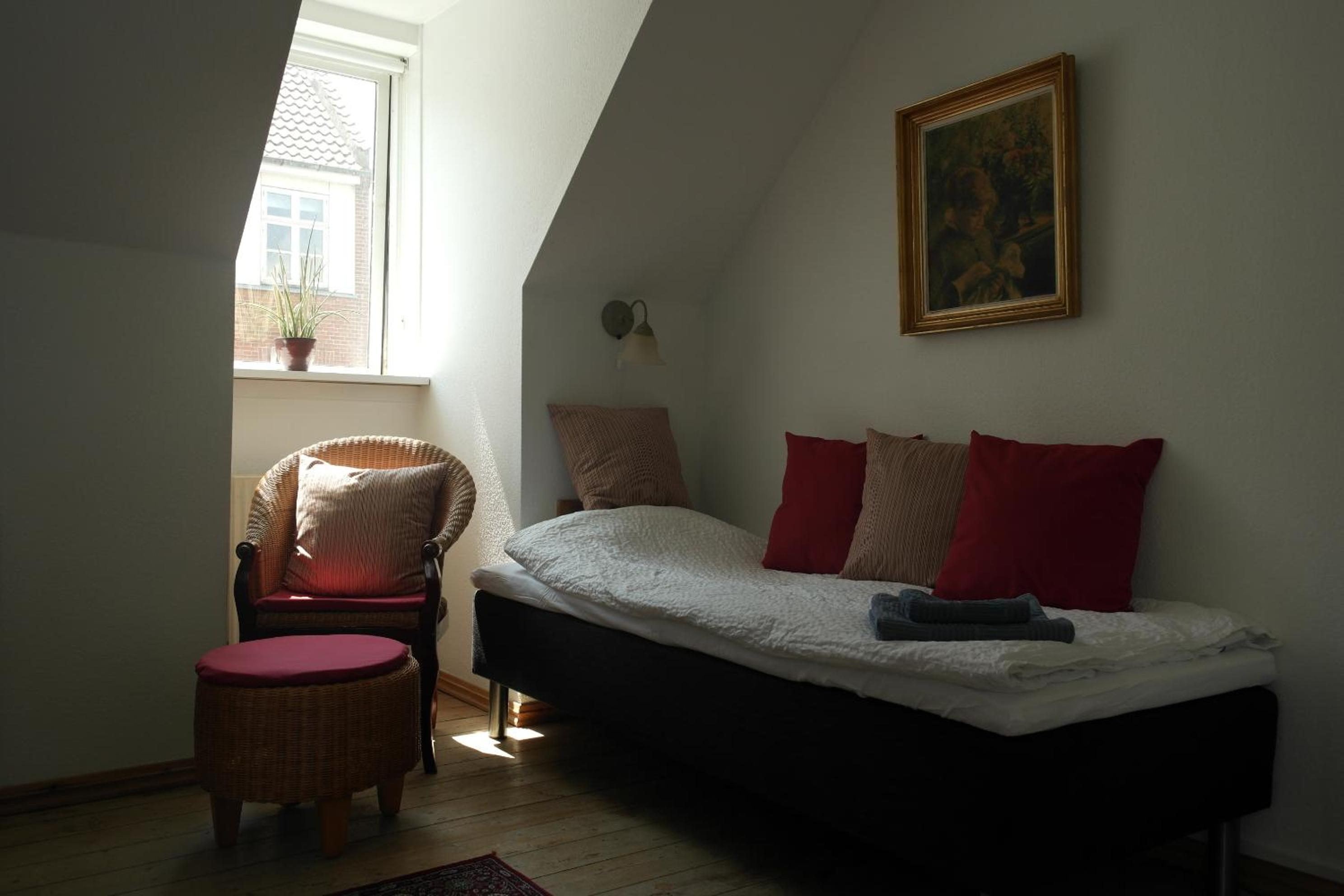 Single Room photo 1