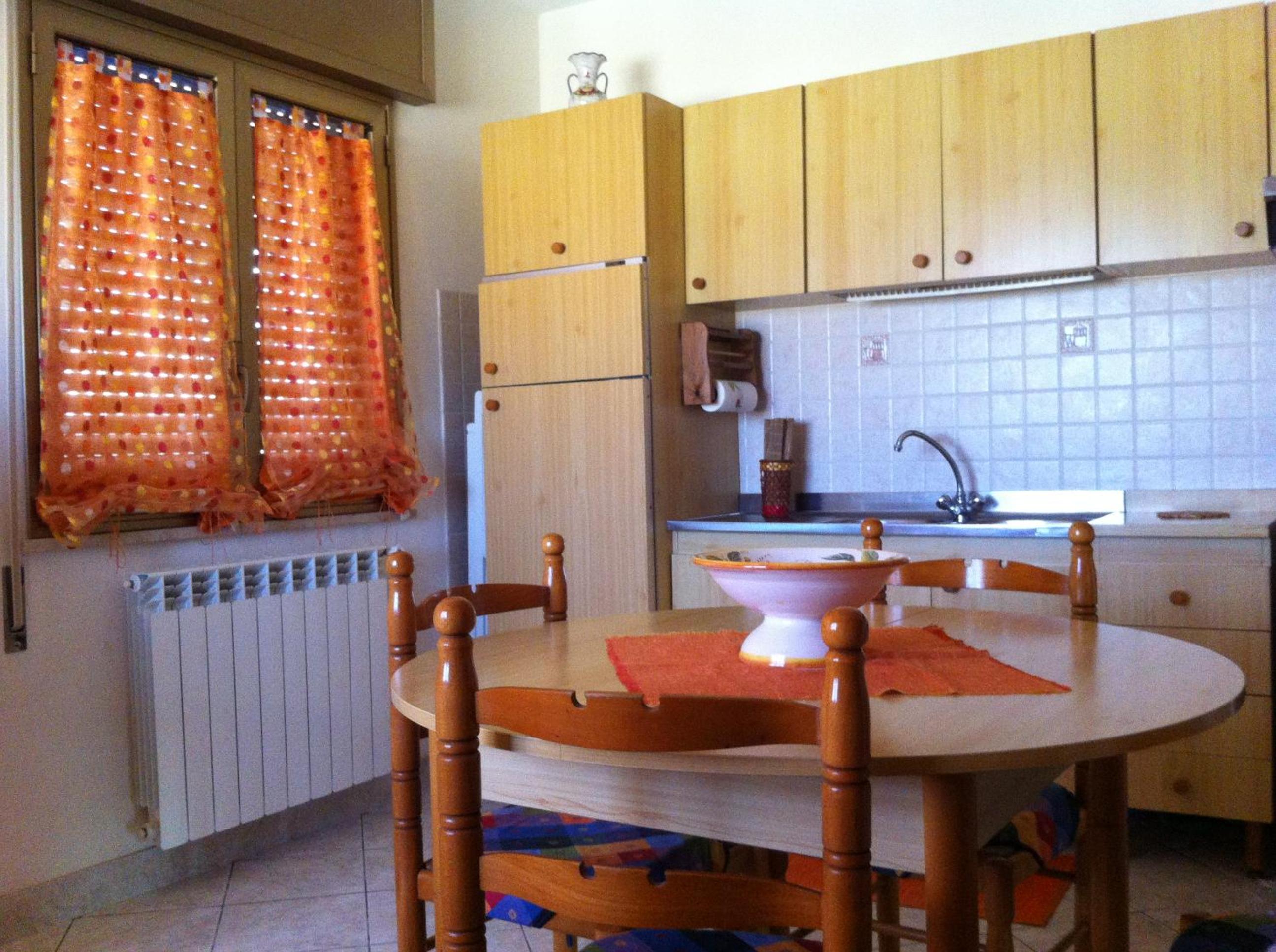 Apartment with Terrace - Photo 10