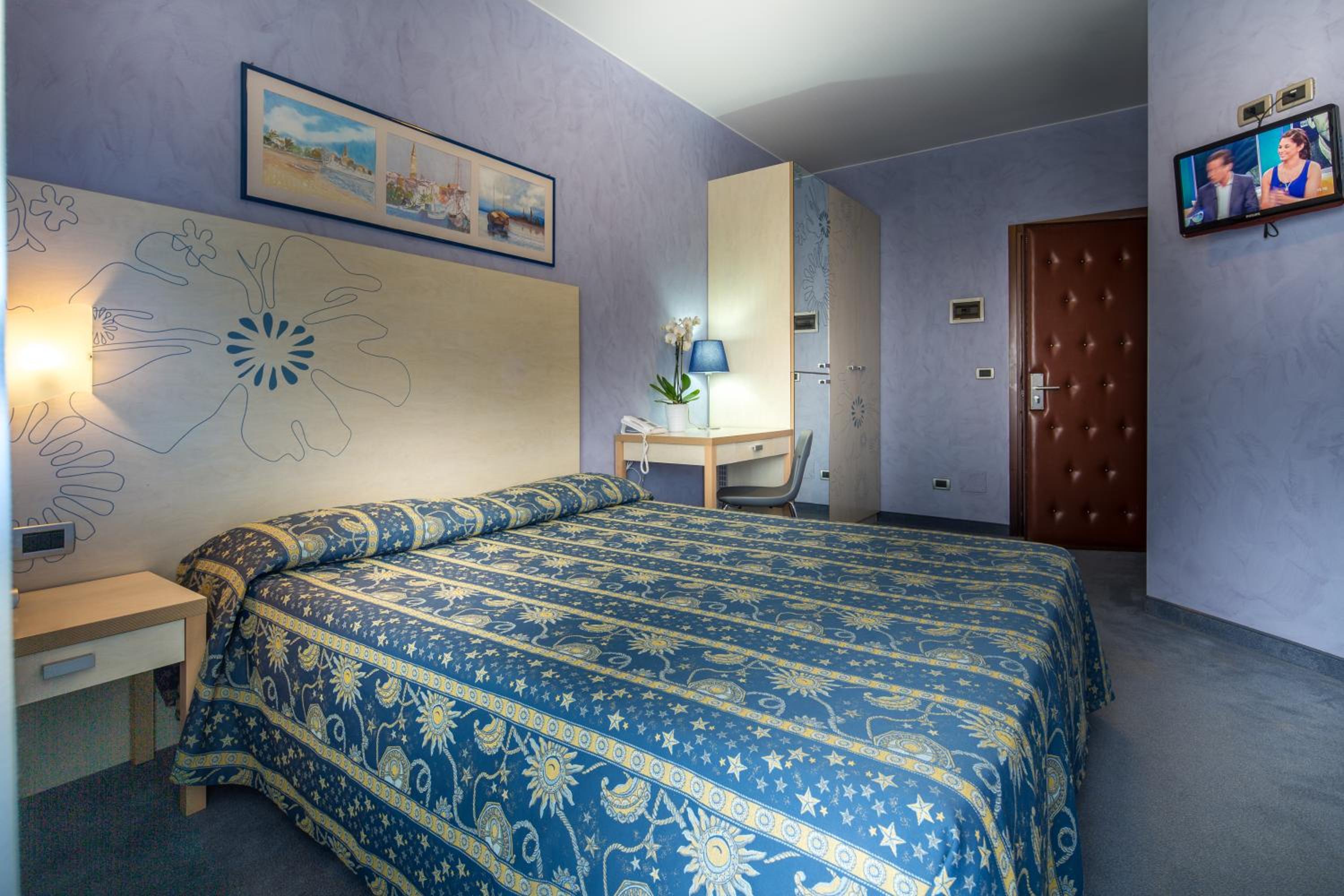 Basic Double Room - Photo 1