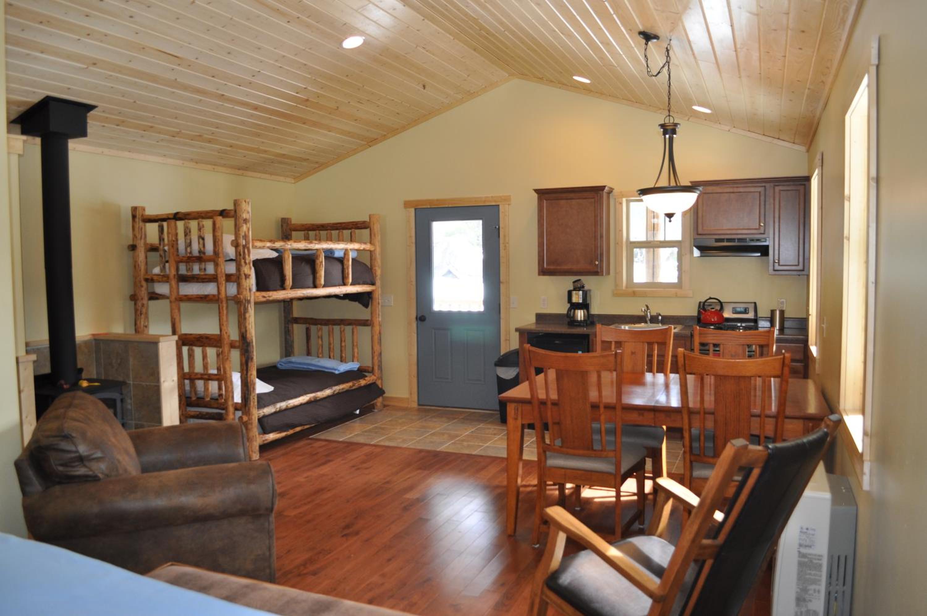 Cabin (4 Adults) photo 1