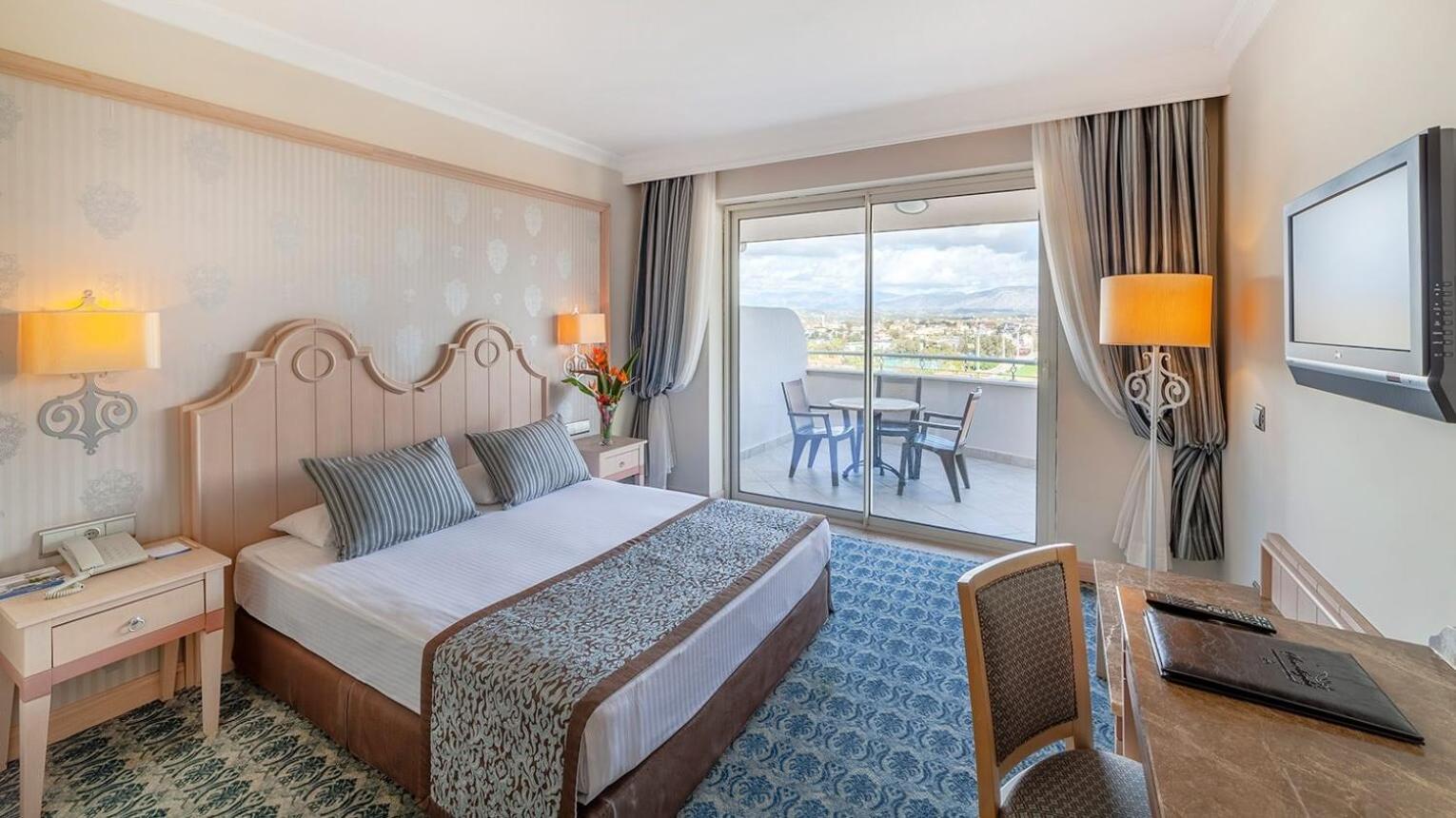 Superior Double or Twin Room photo 3