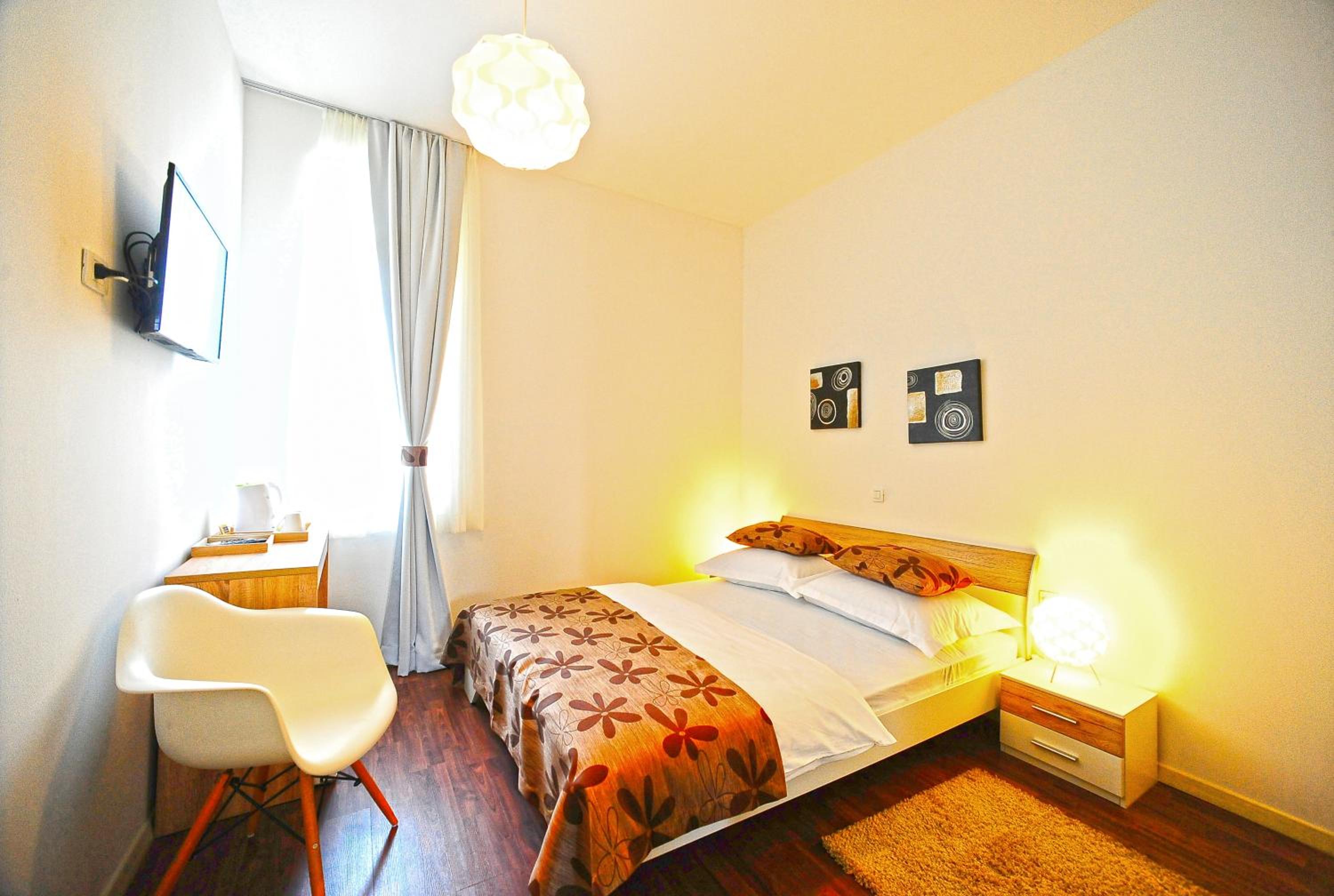 Double Room with Private Bathroom photo 1