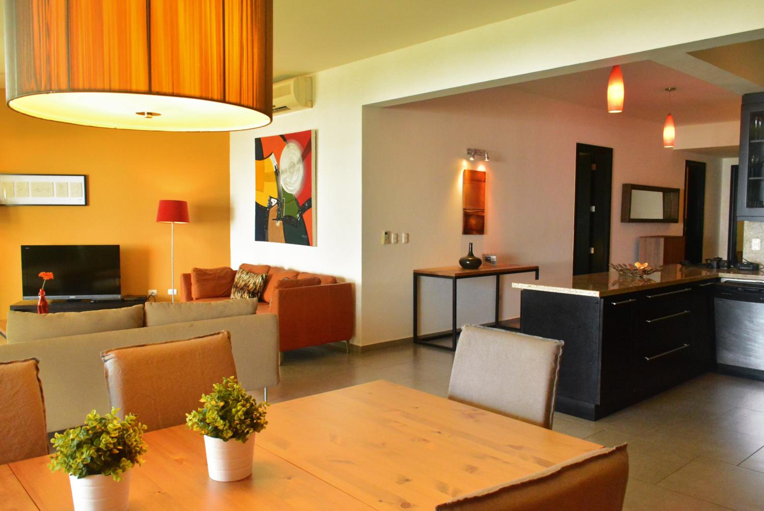 Deluxe Apartment