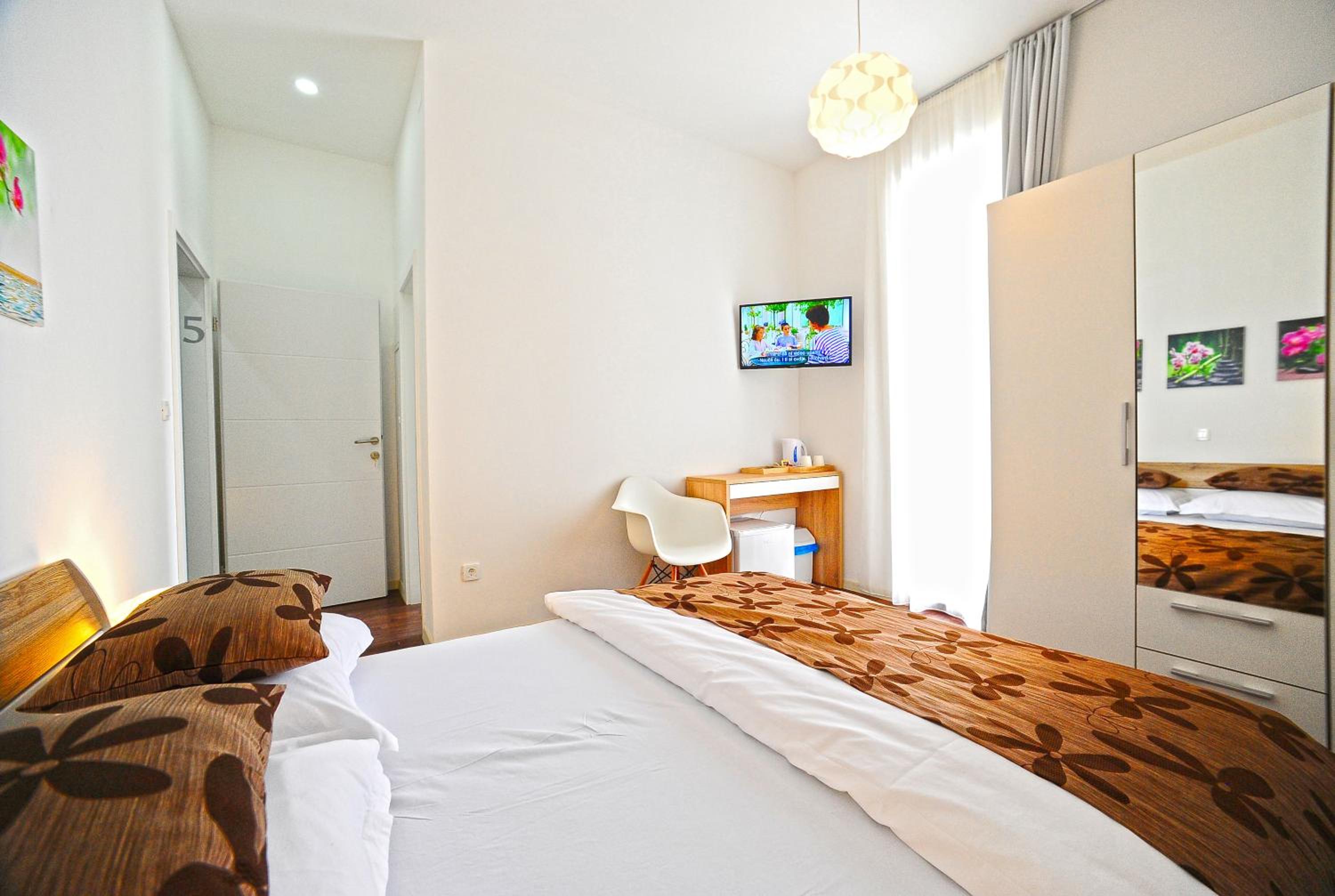 Deluxe Double or Twin Room with Balcony photo 1