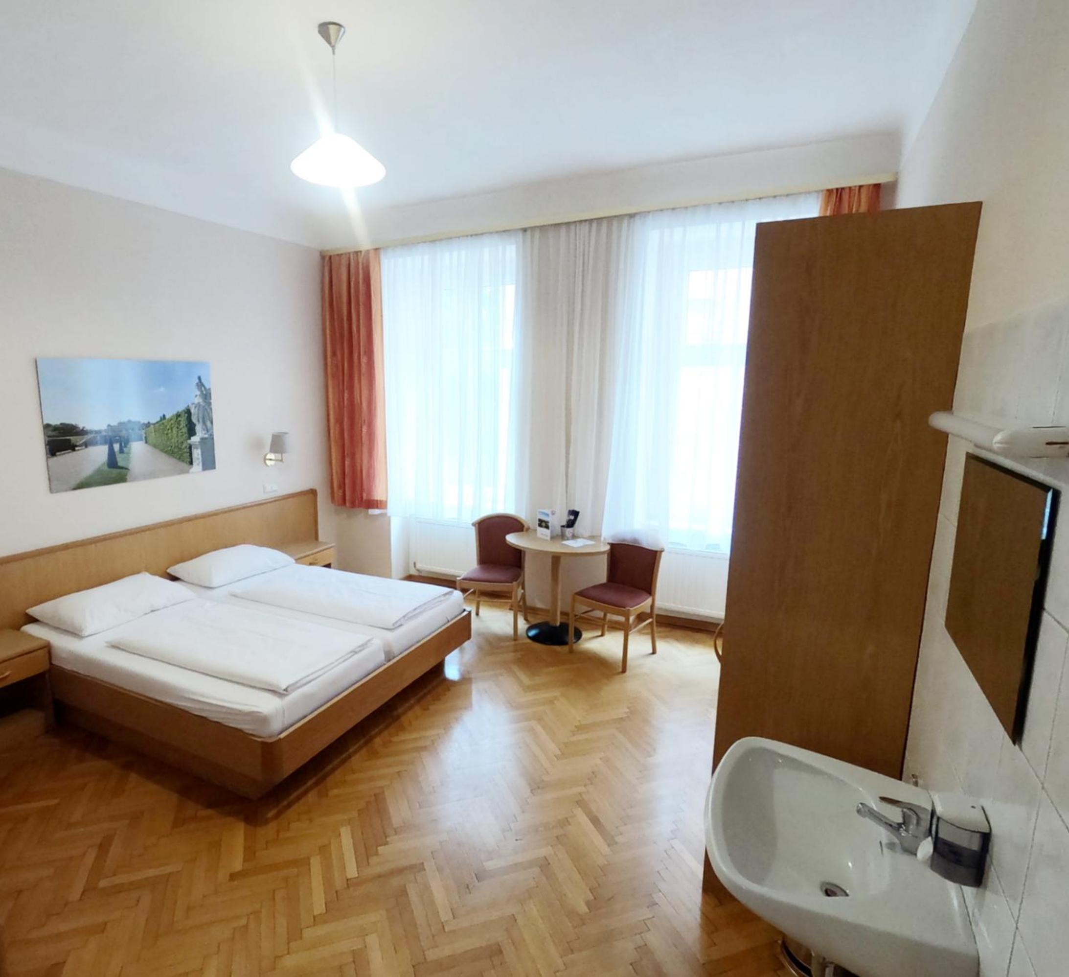 Double Room with Shared Bathroom