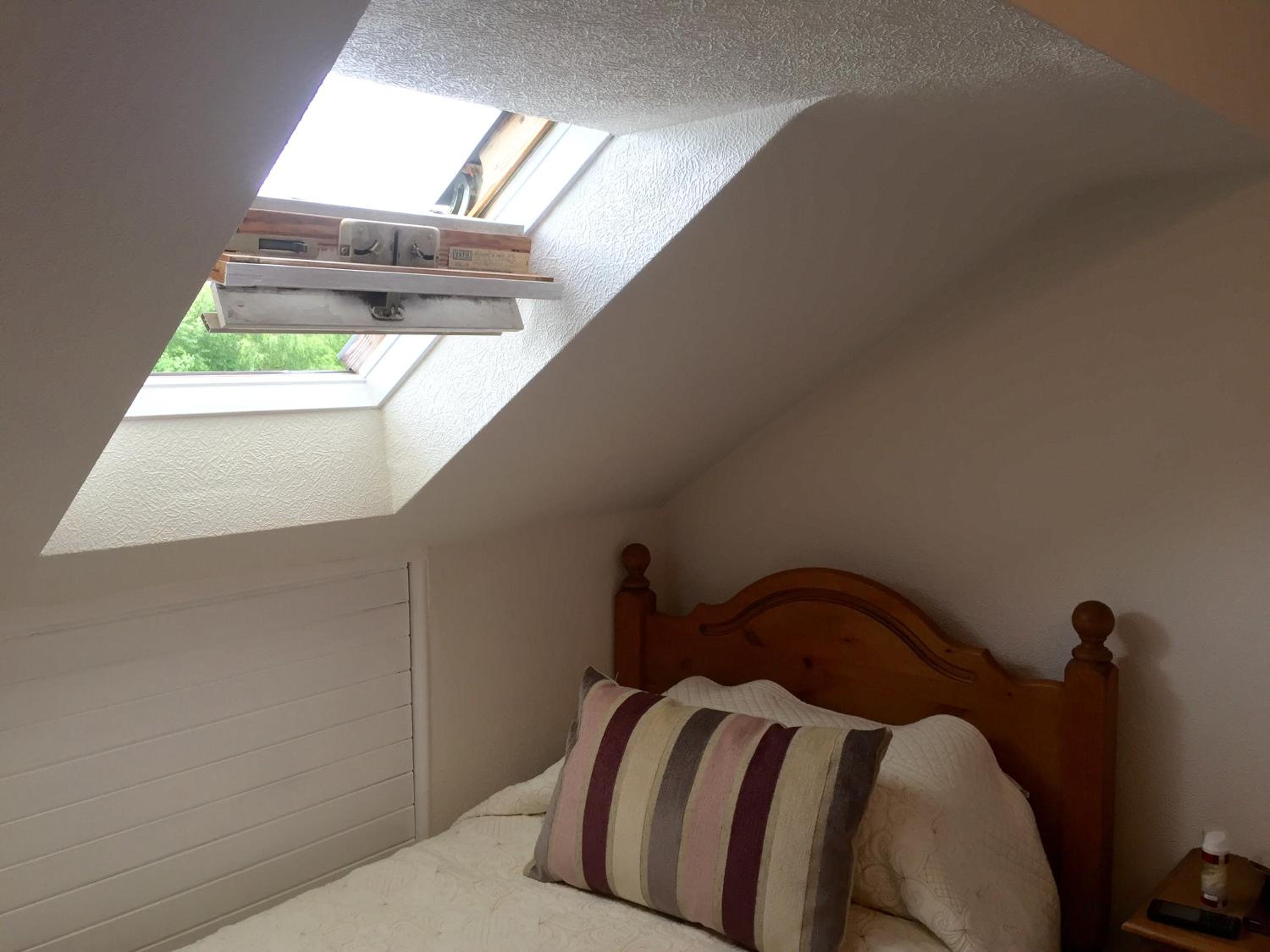 Basic Triple Room photo 3