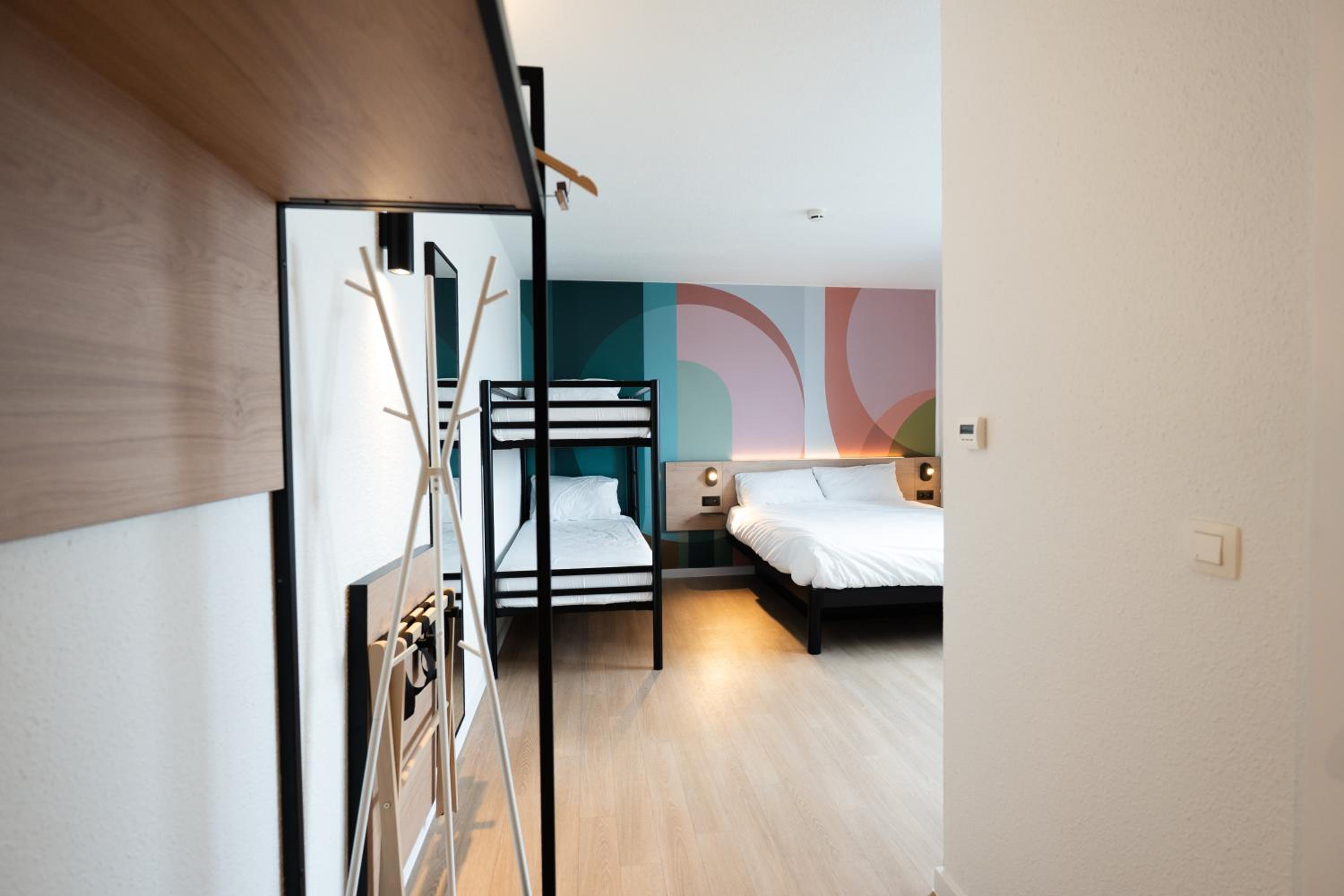 Quadruple Room - Photo 6