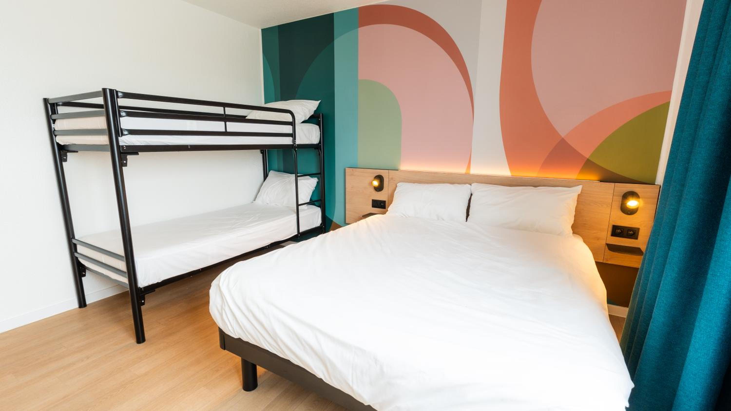 Quadruple Room - Photo 15