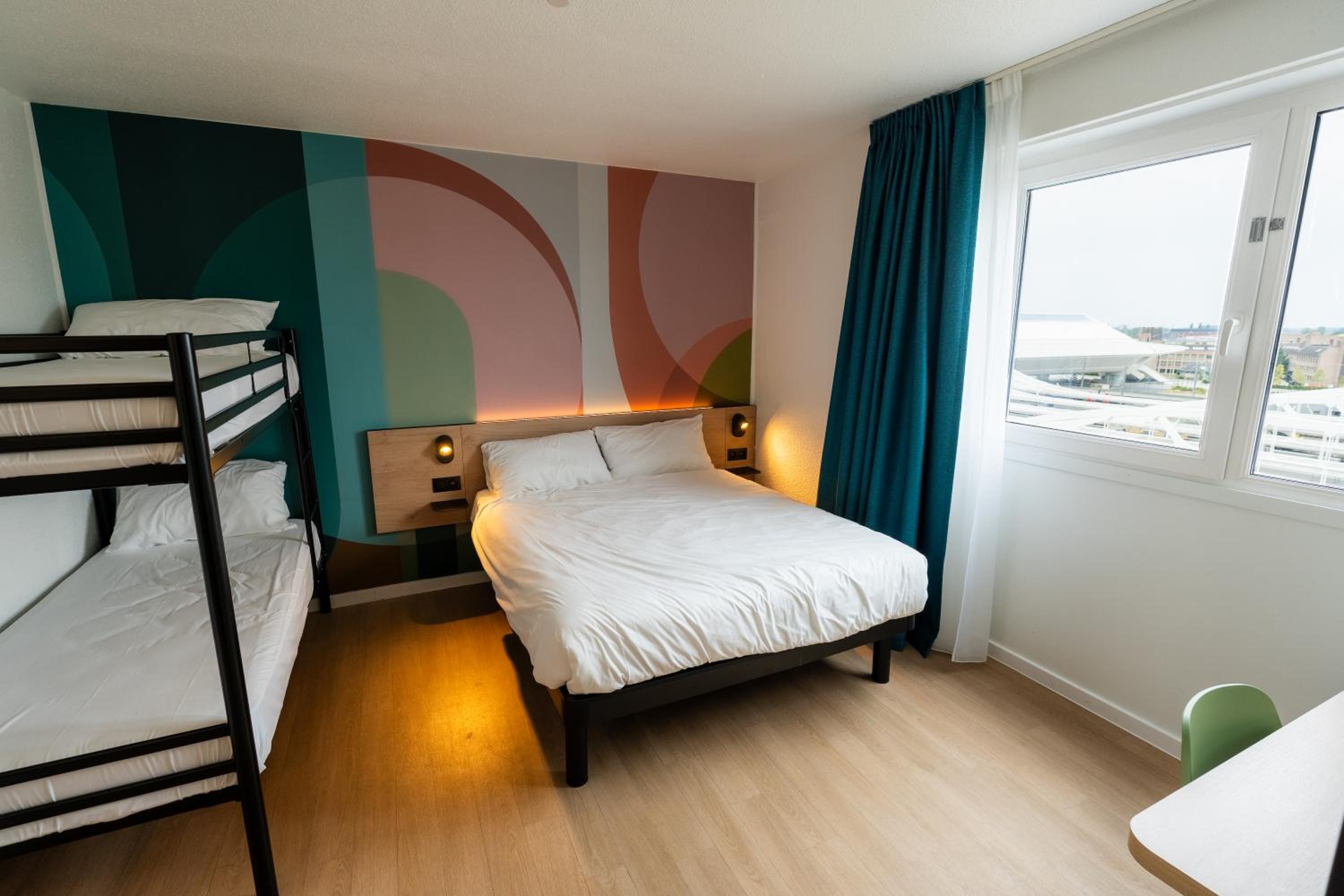 Quadruple Room - Photo 18