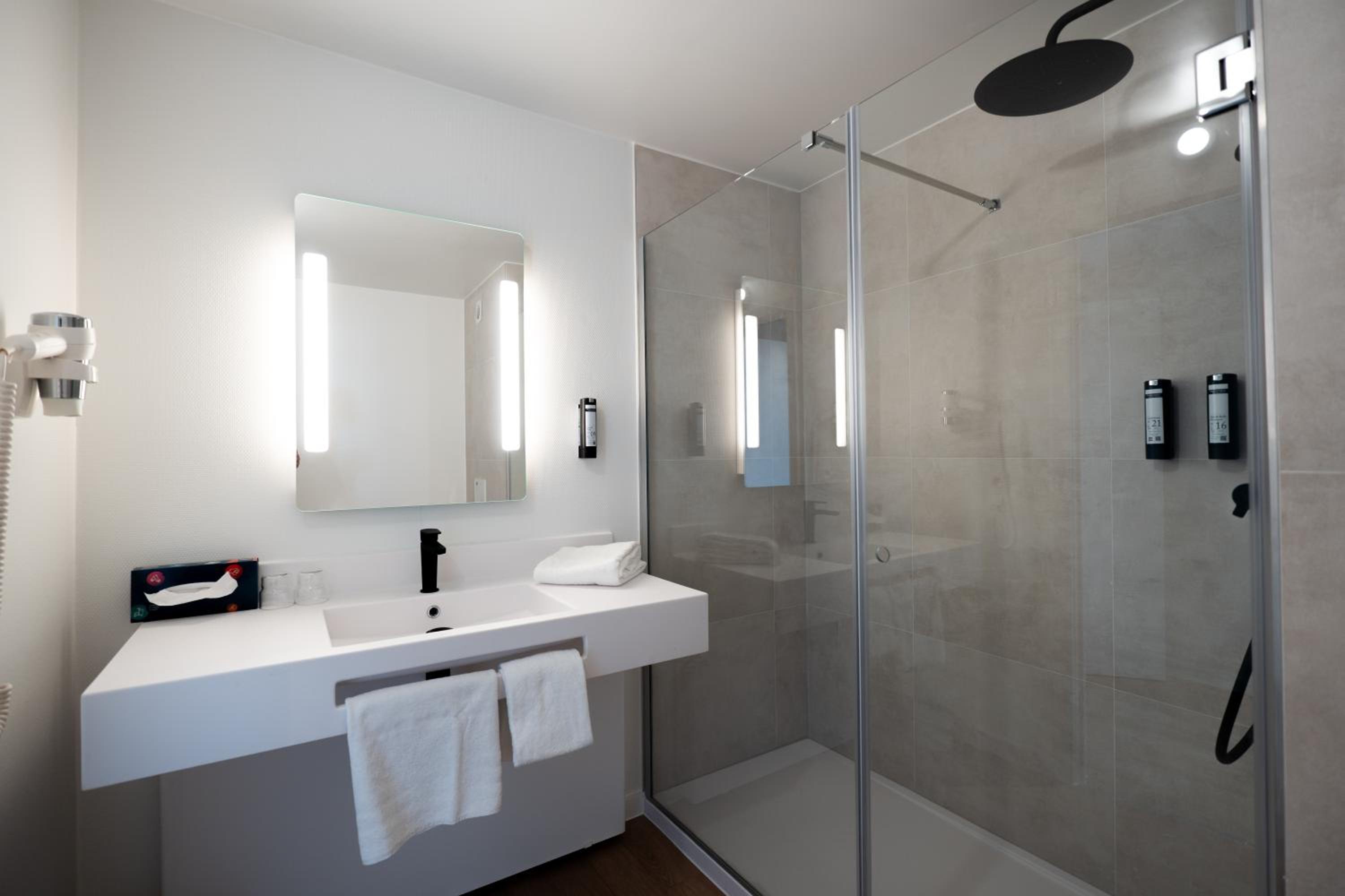 Superior Double Room - Photo 15