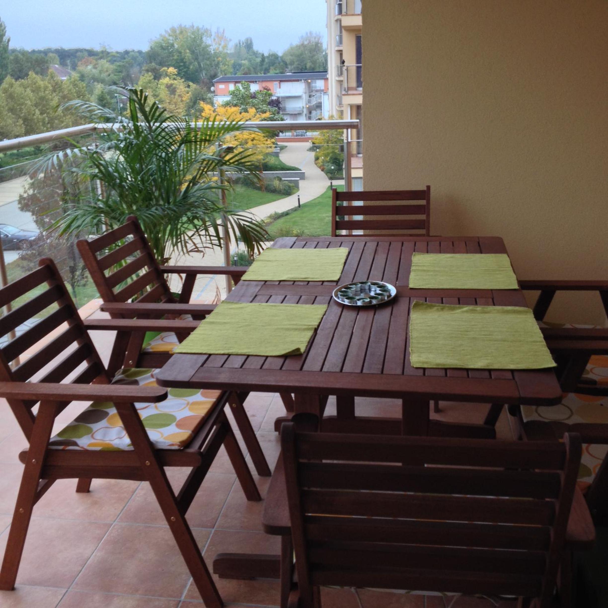 One-Bedroom Apartment with Garden View - Photo 9