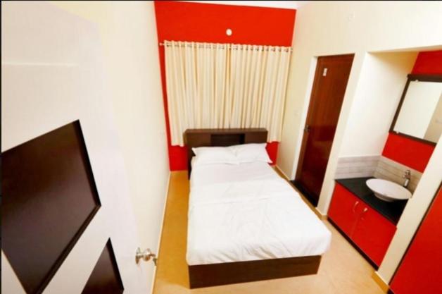 Budget Single Room photo 3