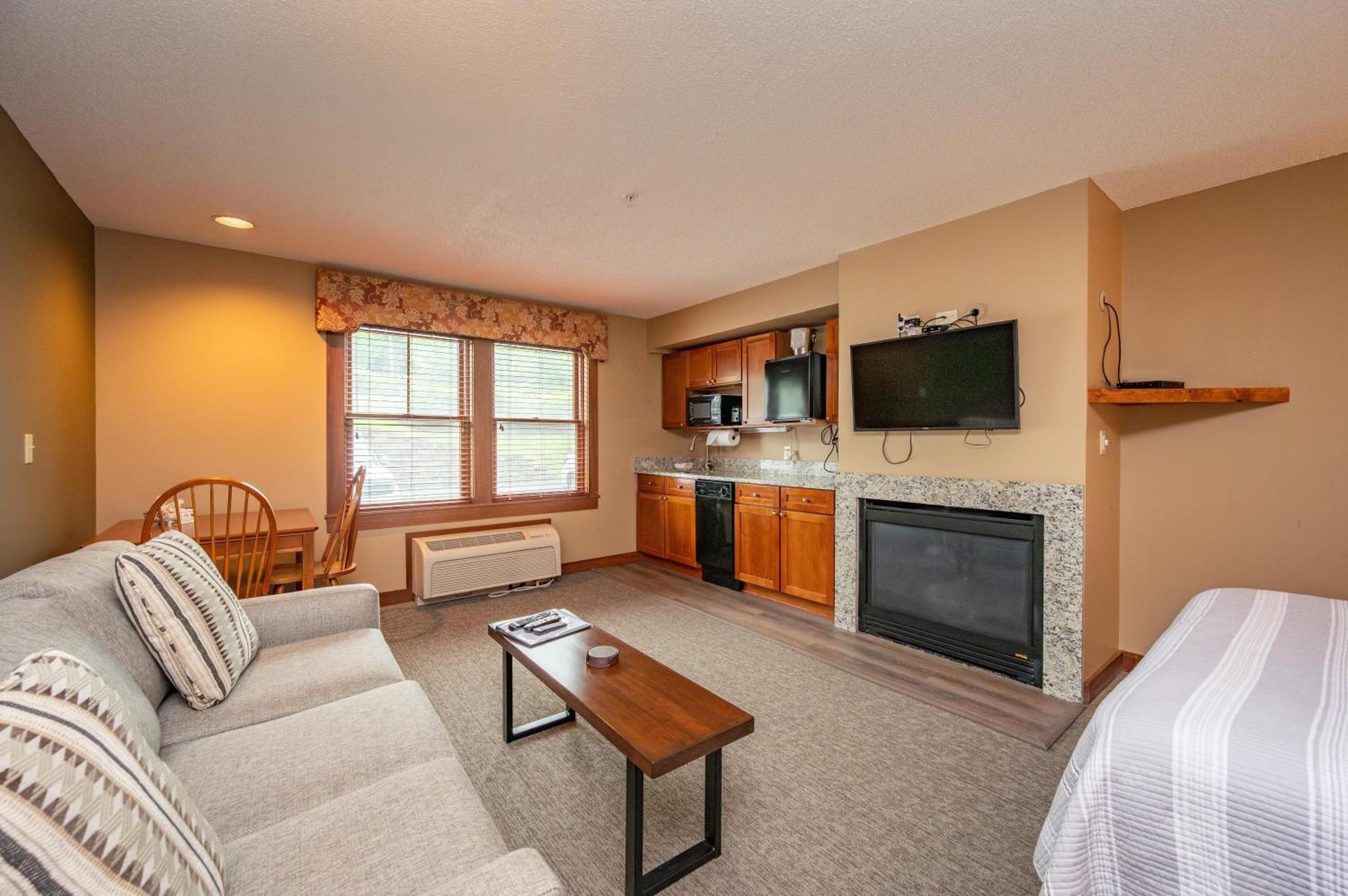 Apartment photo 3