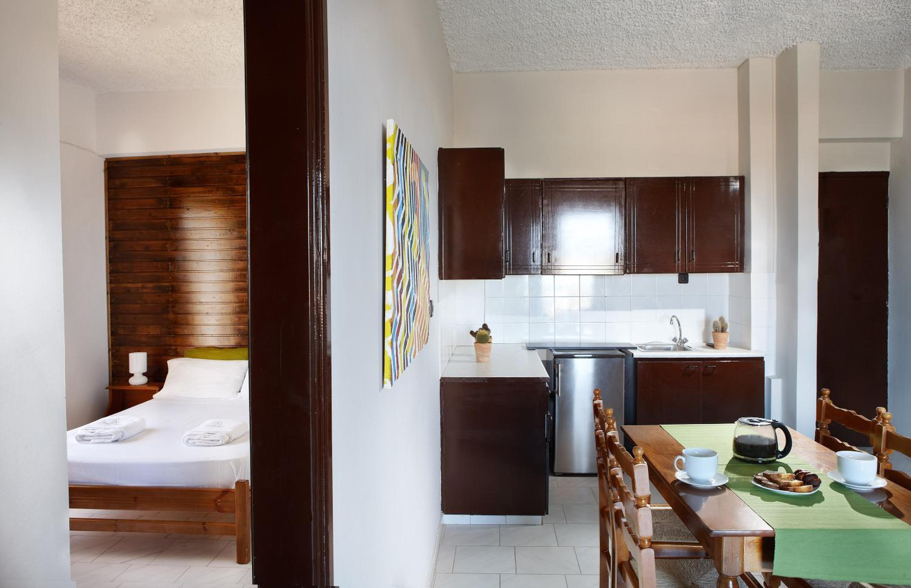 Apartment photo 2