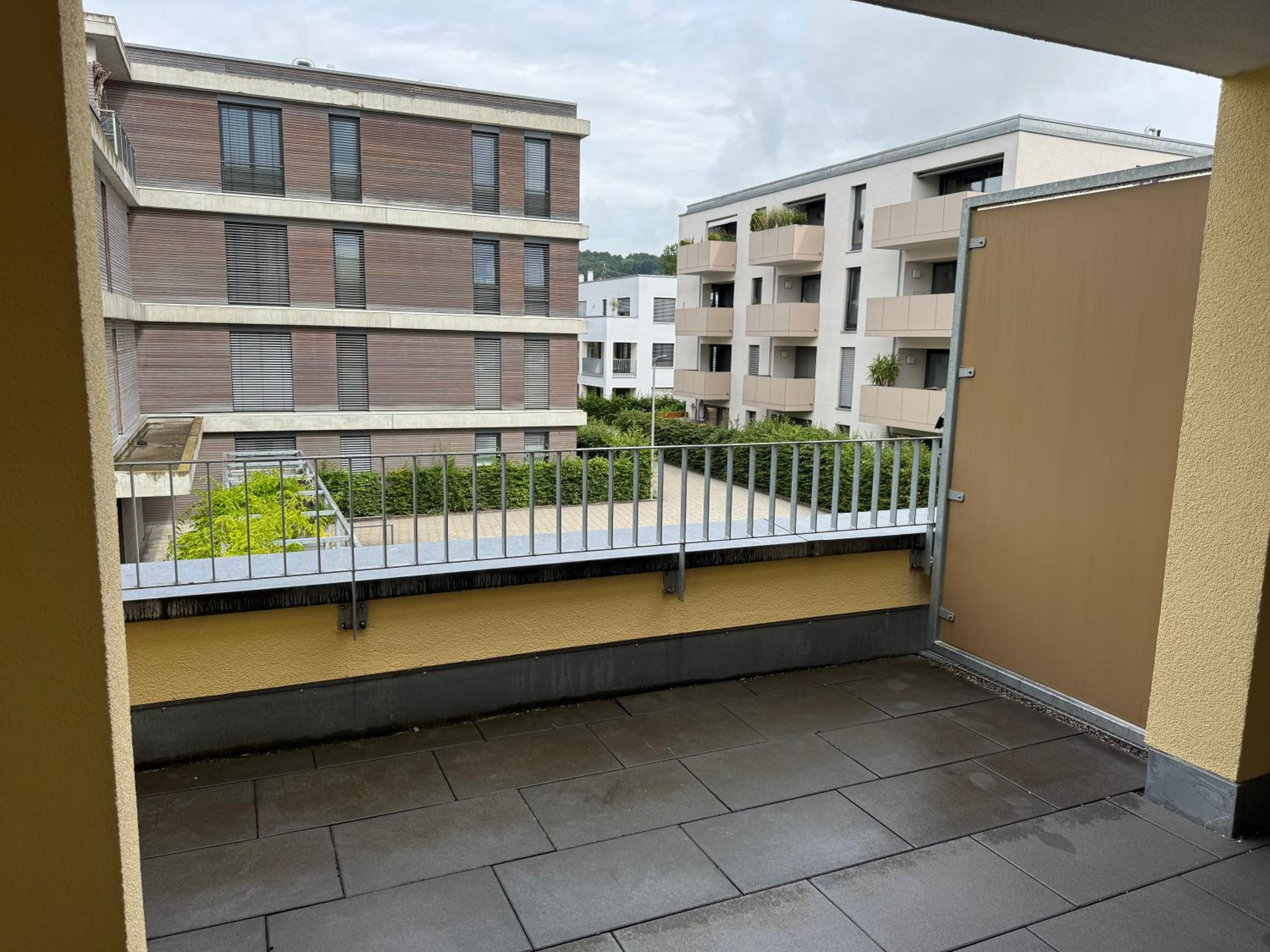 One-Bedroom Apartment with Balcony
