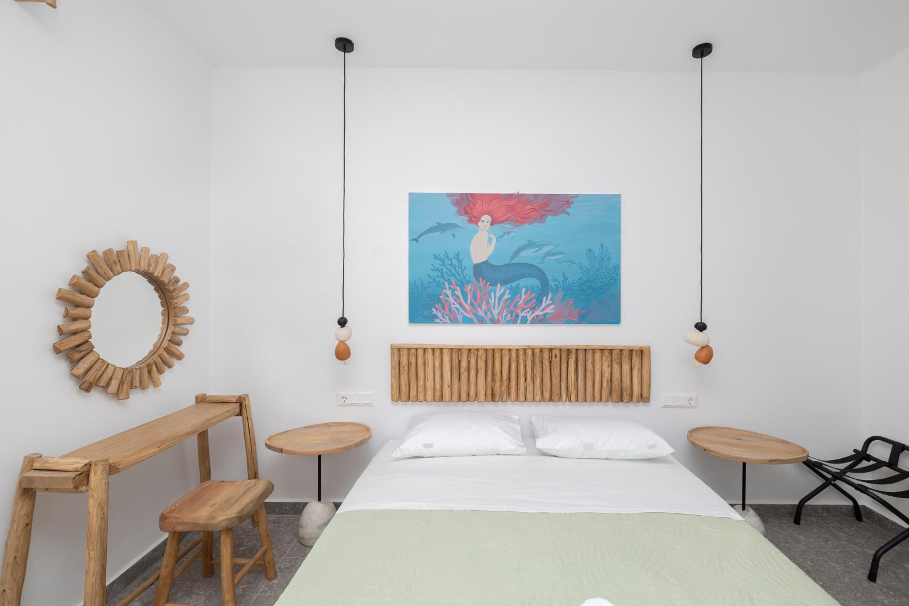Deluxe Double Room with Side Sea View photo 3