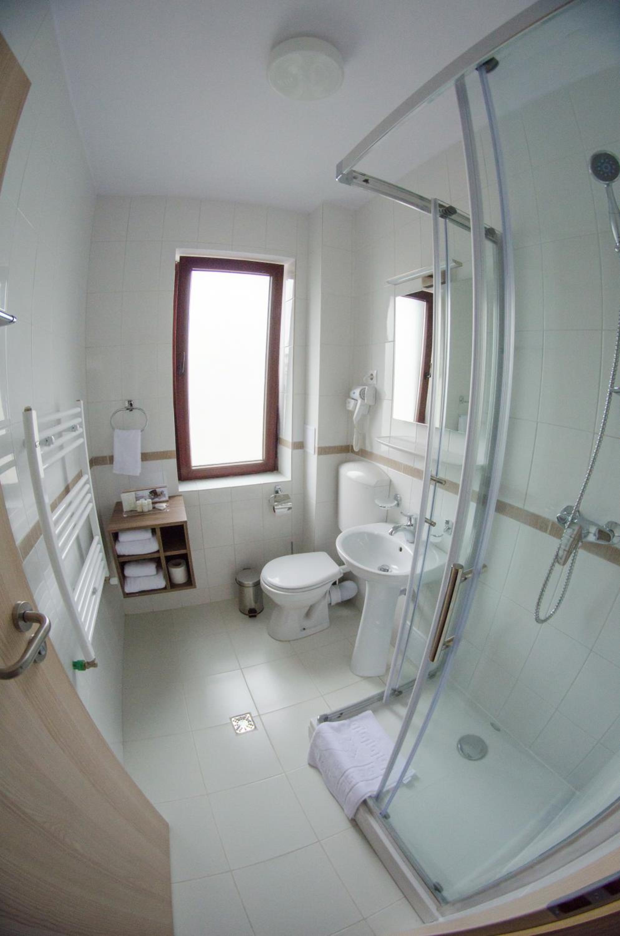 Standard Twin Room photo 3