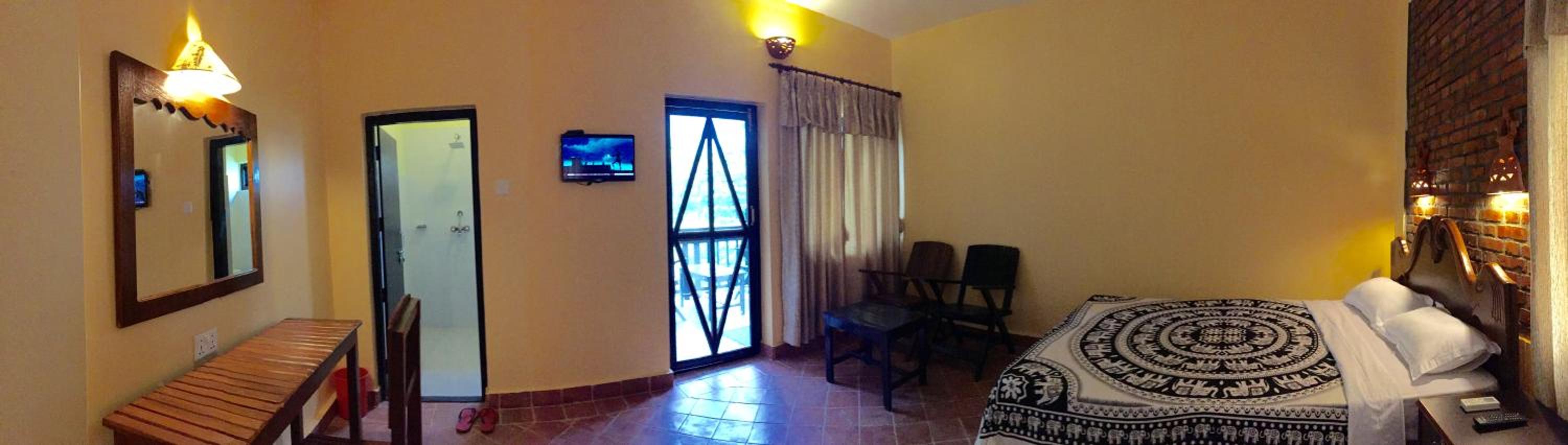 Deluxe Double or Twin Room with Balcony photo 3