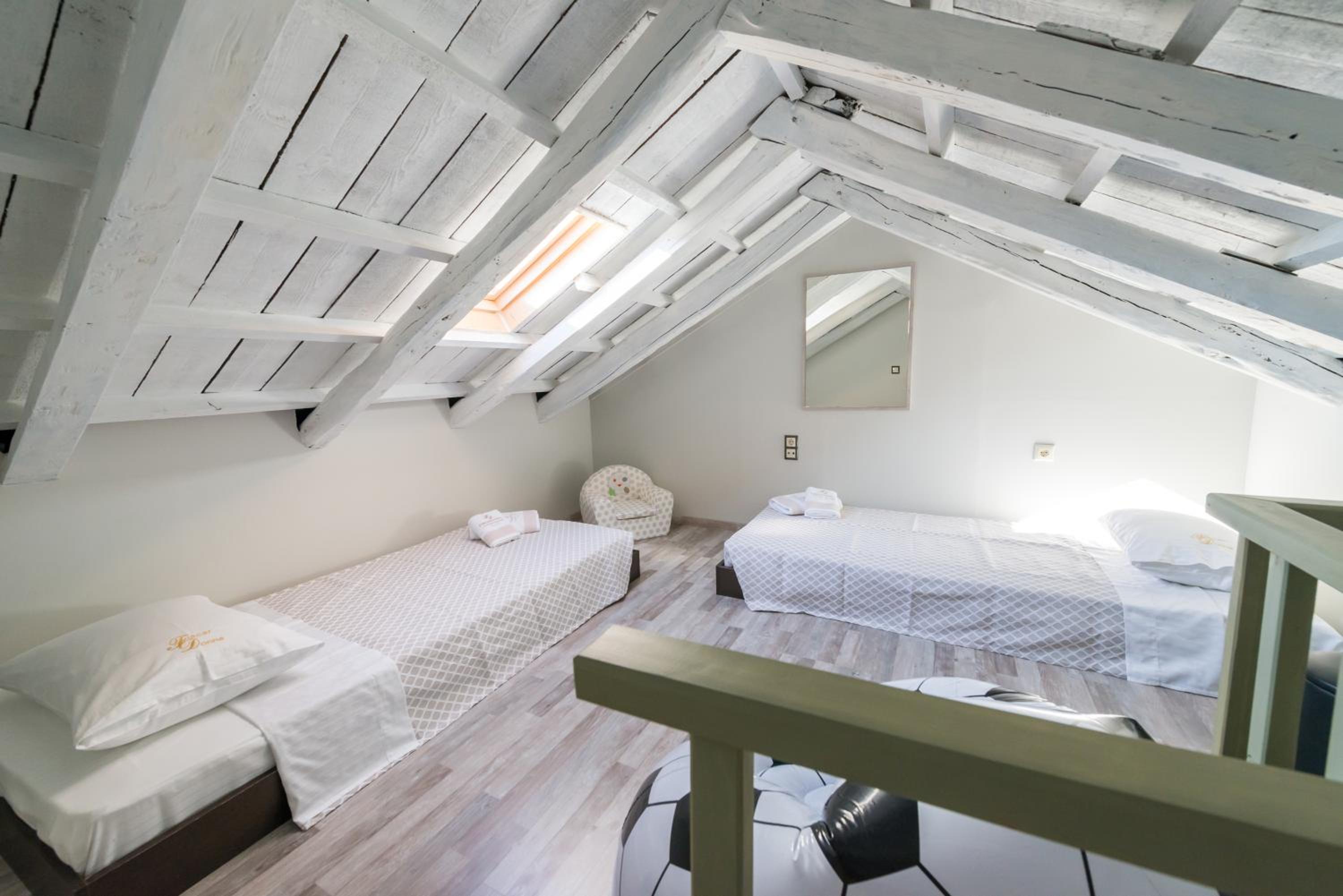Iokasti Suite photo 2