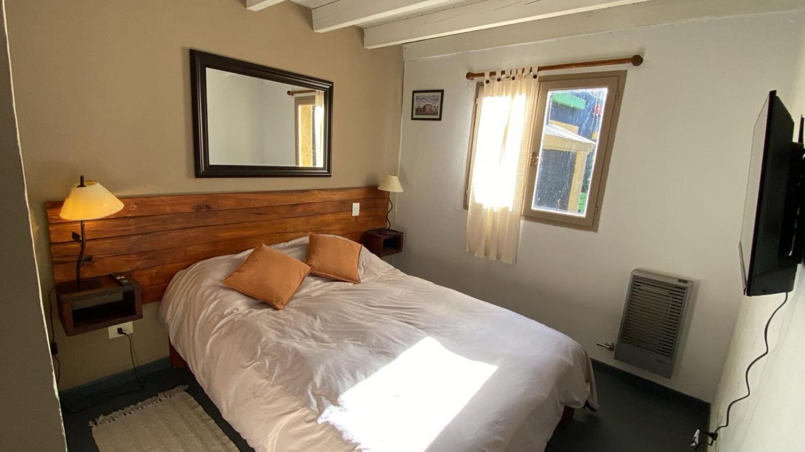 Bed in 4-Bed Dormitory Room photo 3
