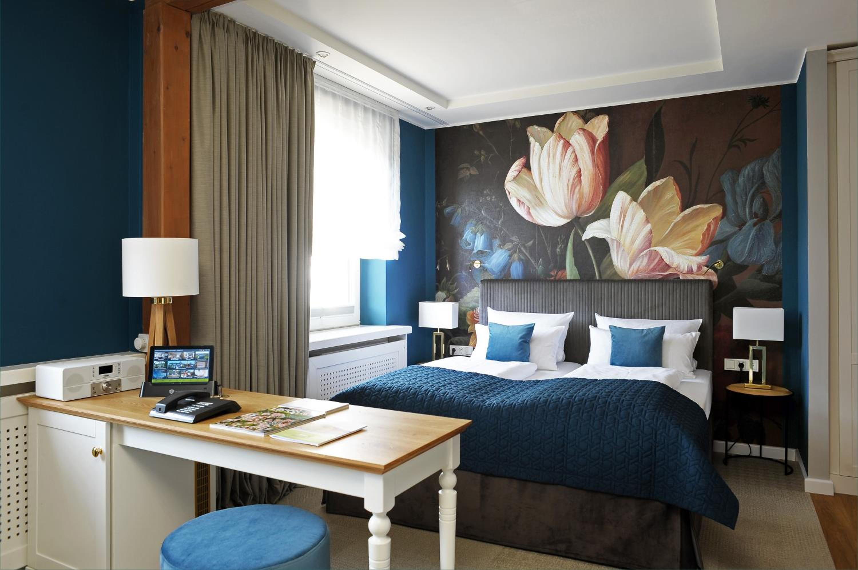 Queen Room photo 3