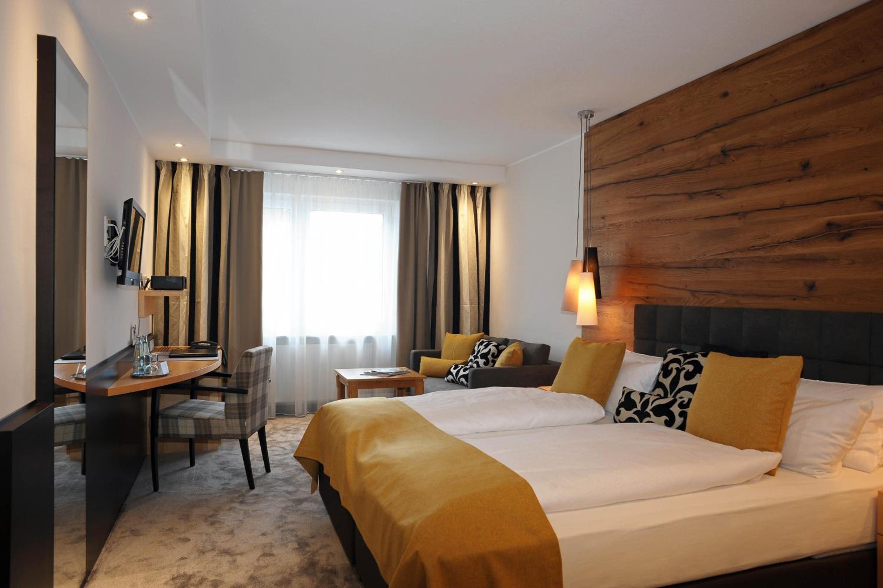 Queen Room