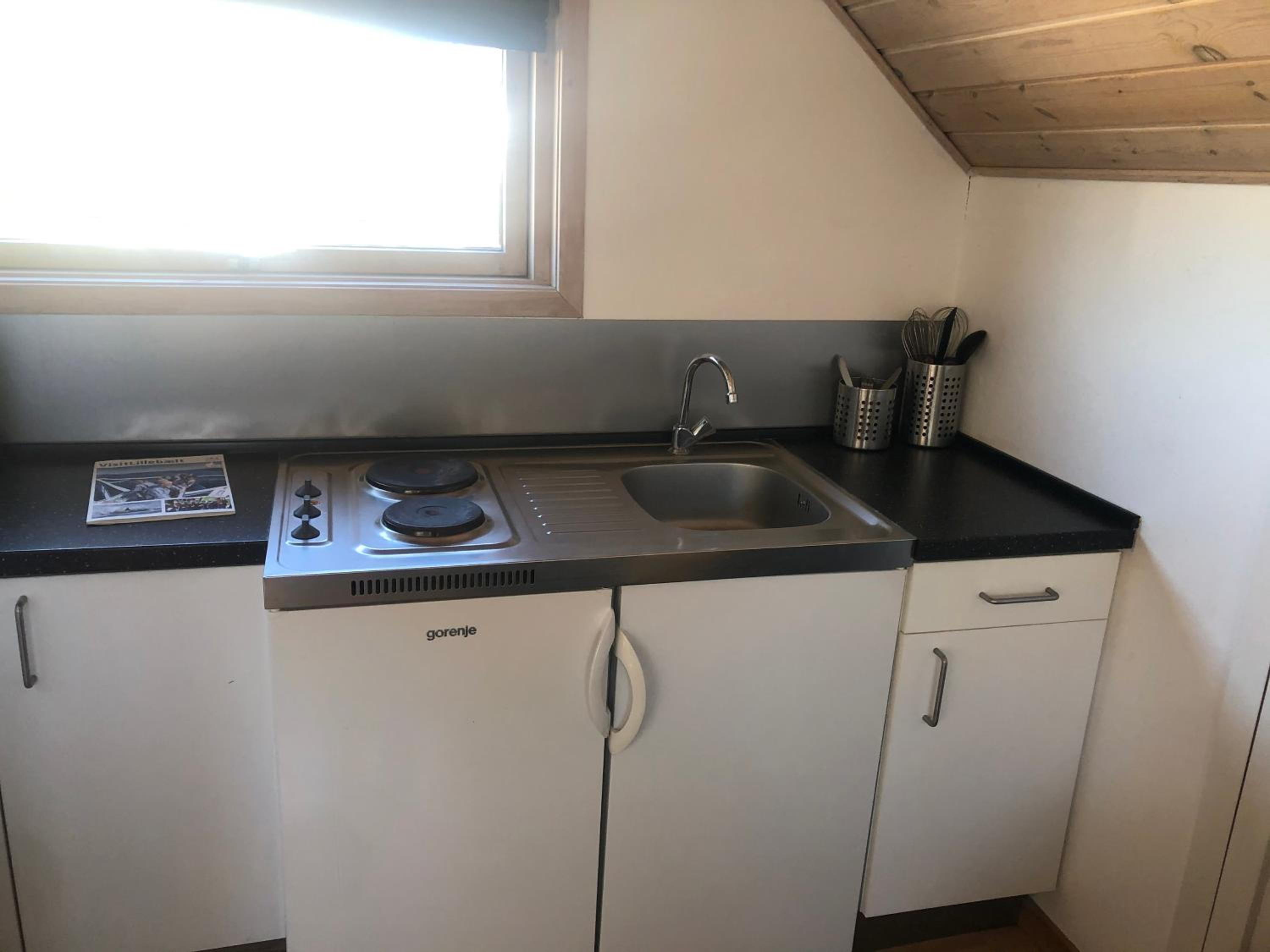 Economy Quadruple Cabin 10m2 with Shared Bathroom