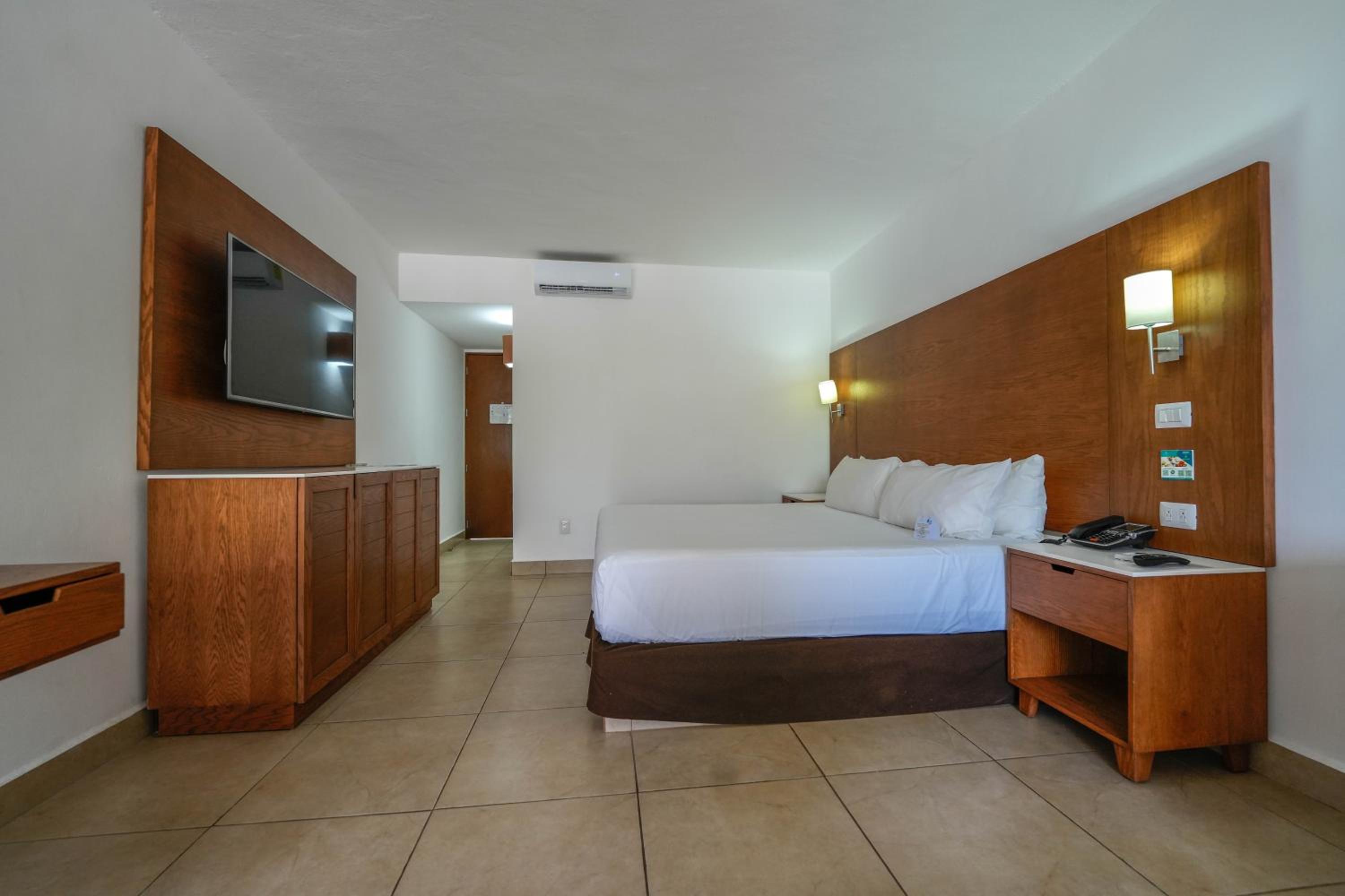 King Room with Balcony