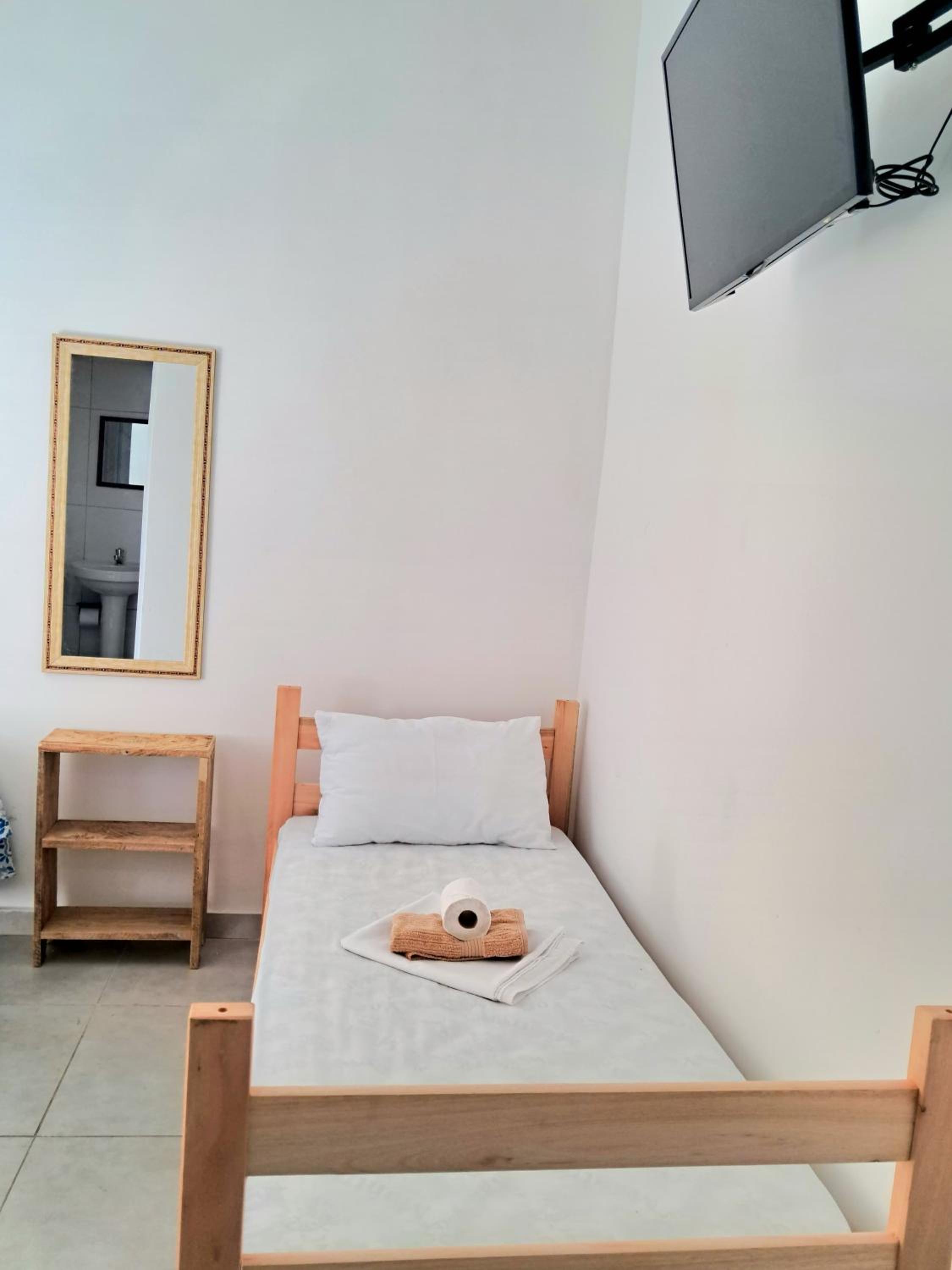 One-Bedroom Suite - Photo 3
