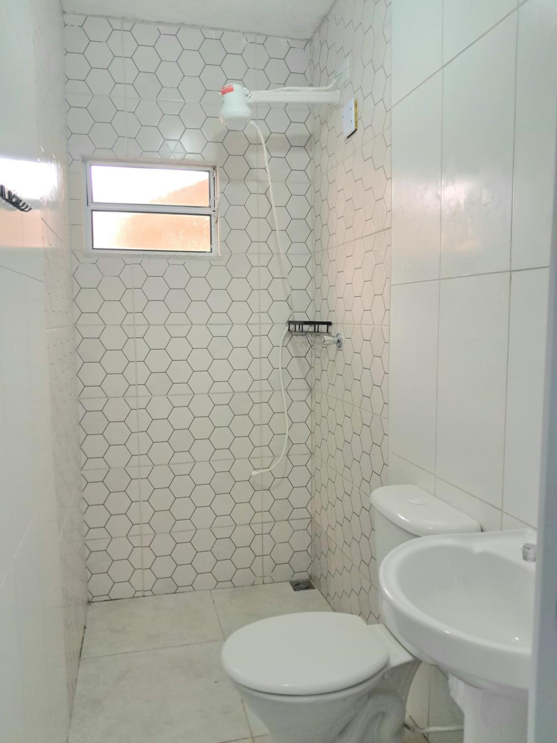 One-Bedroom Suite - Photo 4