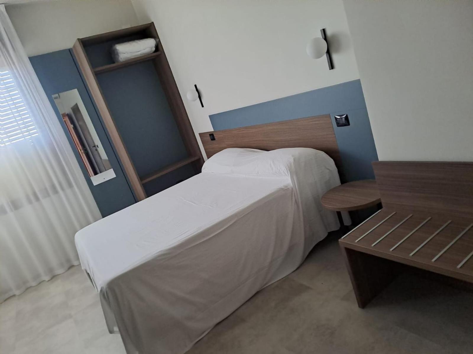 Superior Triple Room photo 3